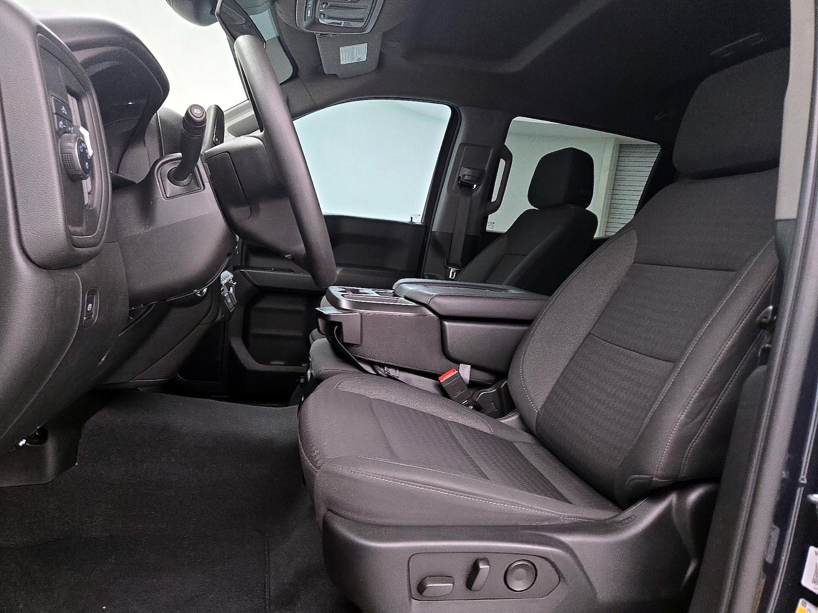2022 Chevrolet Silverado 1500 Custom - Photo 12