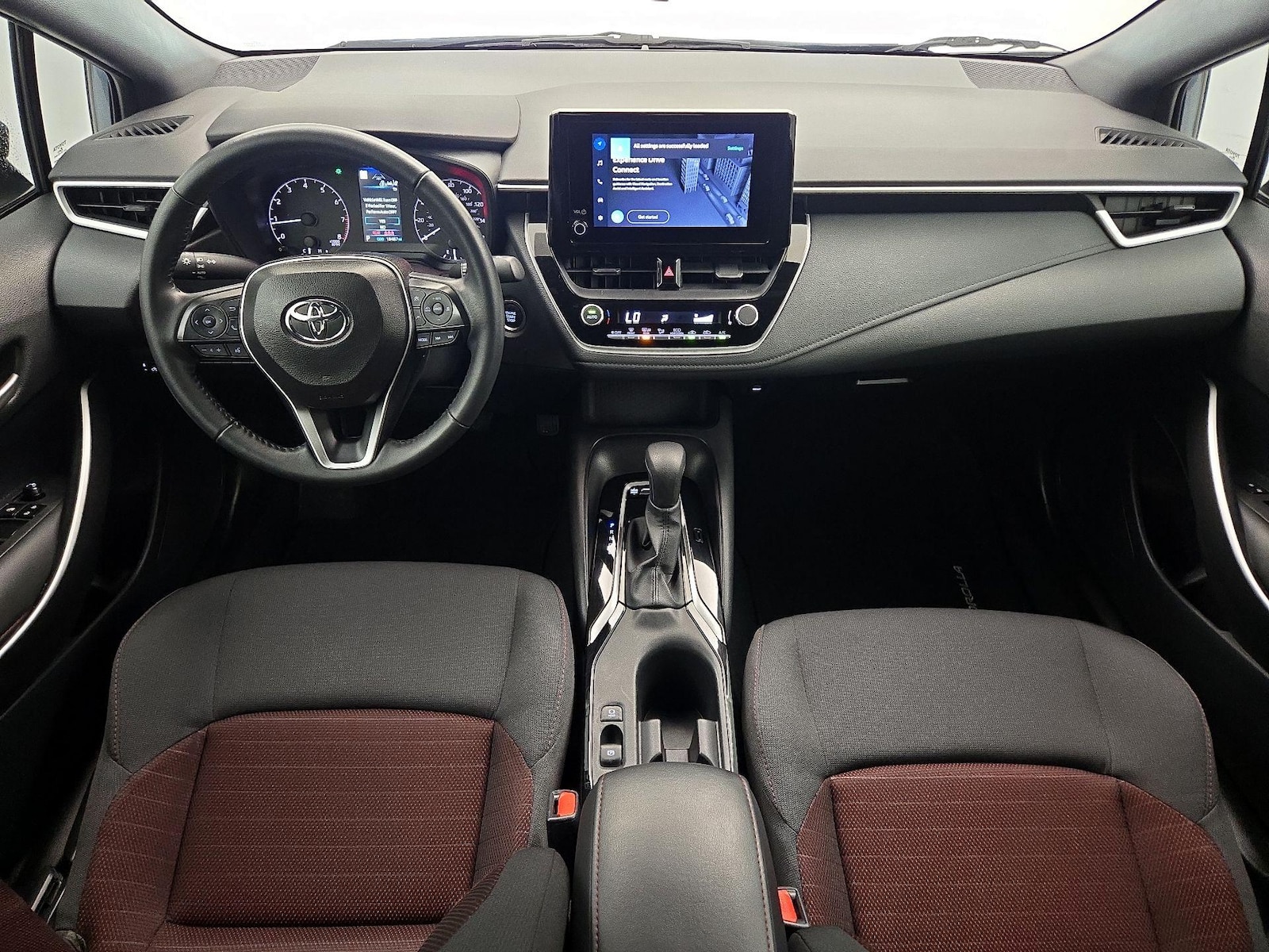 2025 Toyota Corolla SE - Photo 10