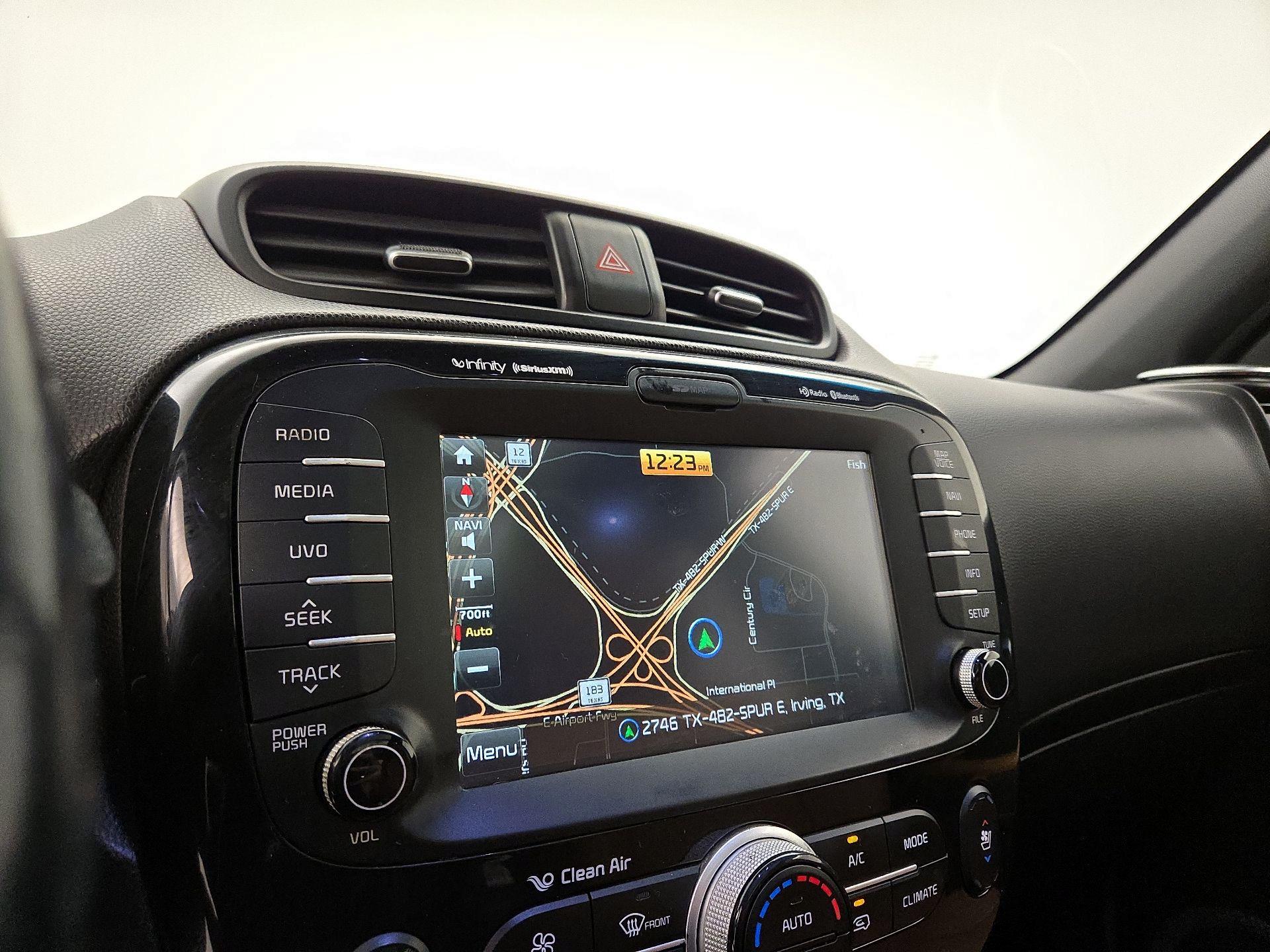 Thumbnail: 2015 Kia Soul - 14
