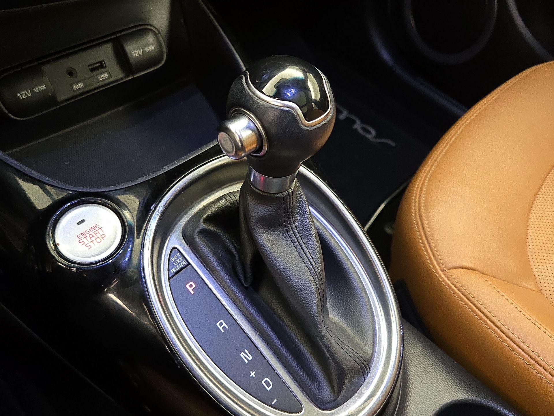 Thumbnail: 2015 Kia Soul - 18