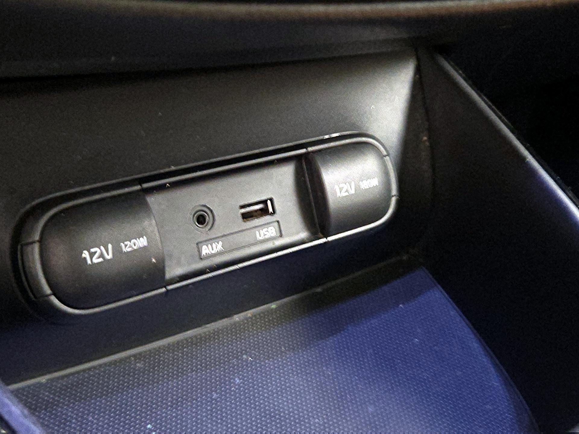 Thumbnail: 2015 Kia Soul - 19