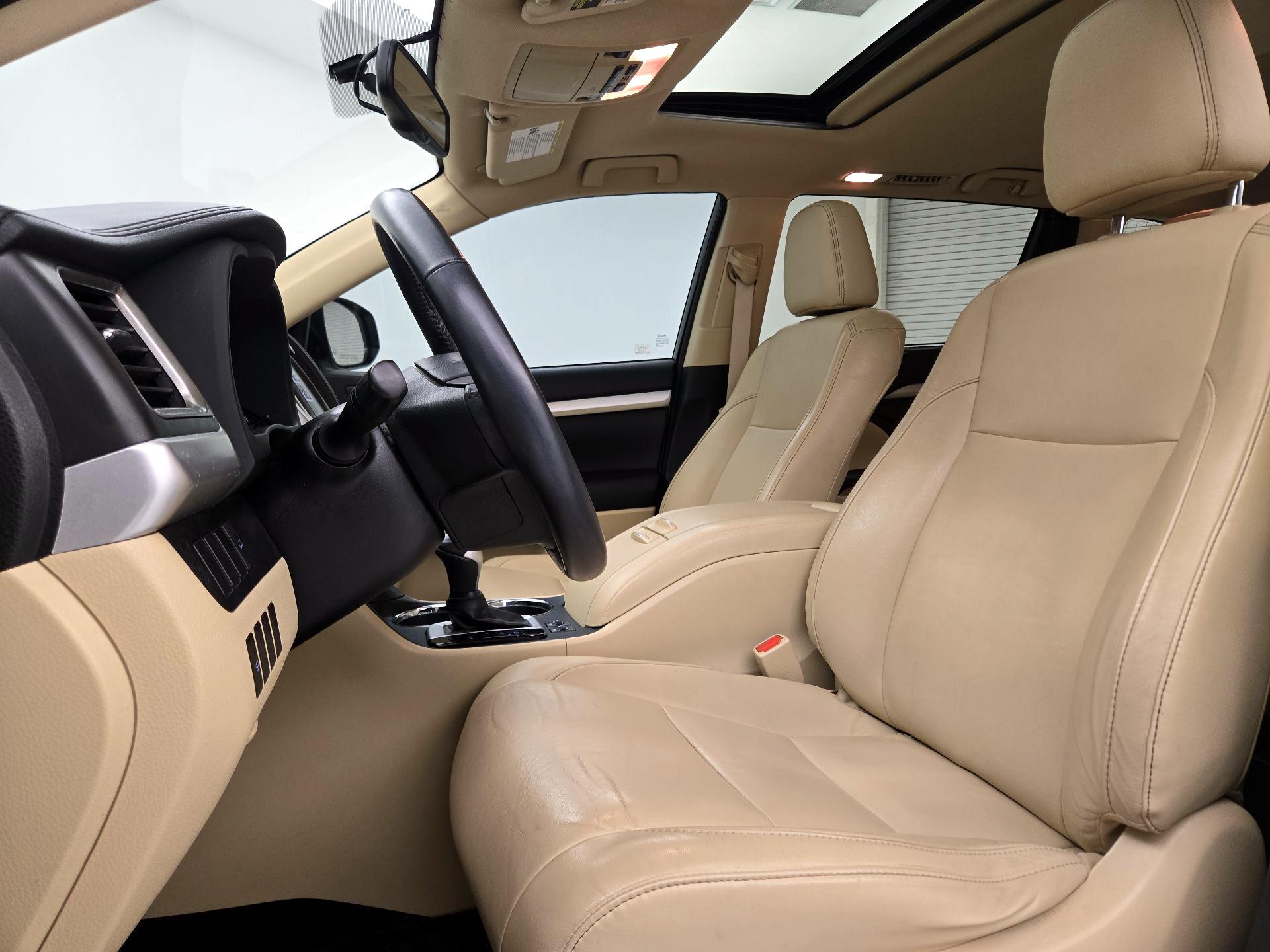 Thumbnail: 2016 Toyota Highlander - 11