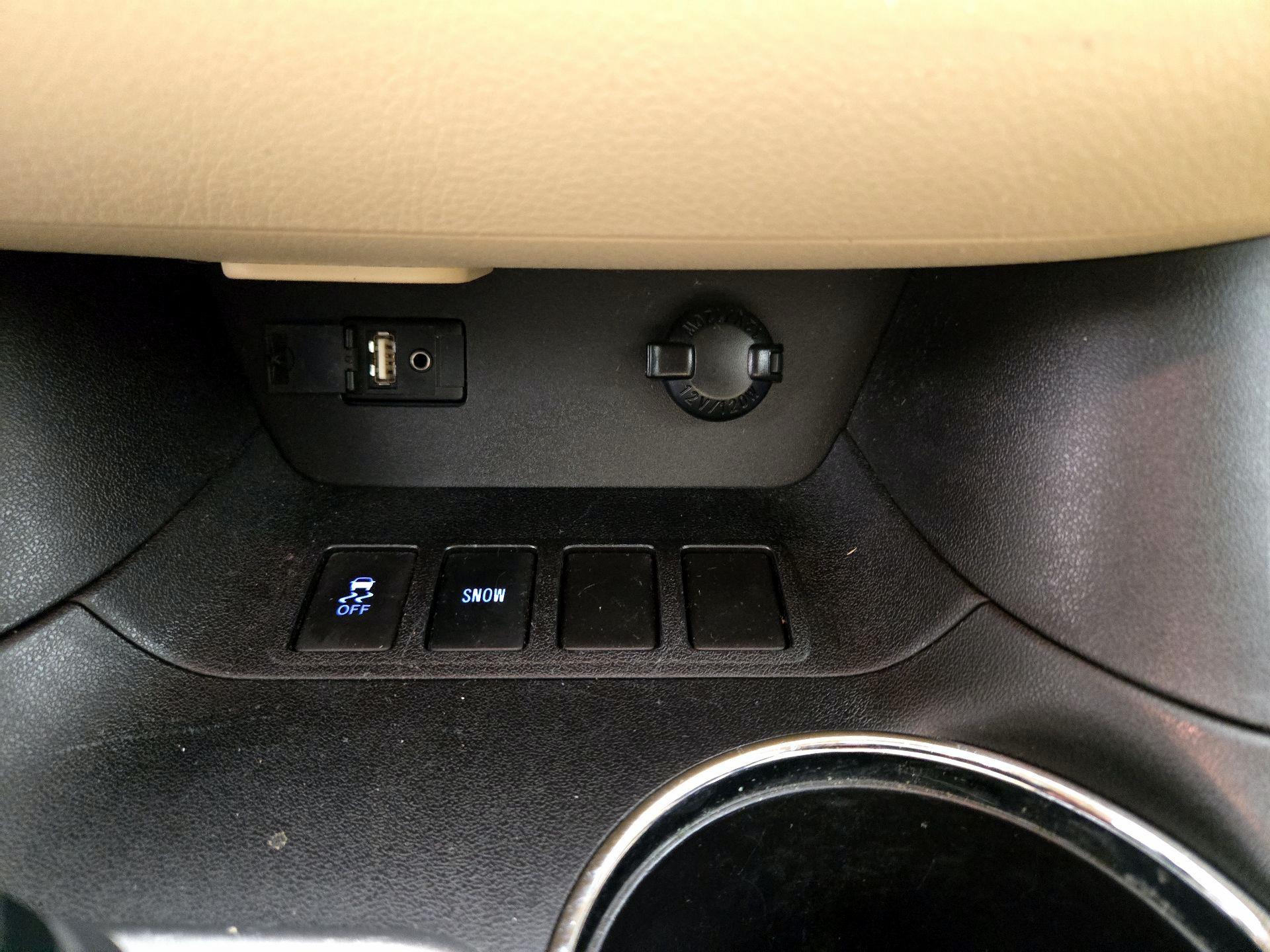 Thumbnail: 2016 Toyota Highlander - 19