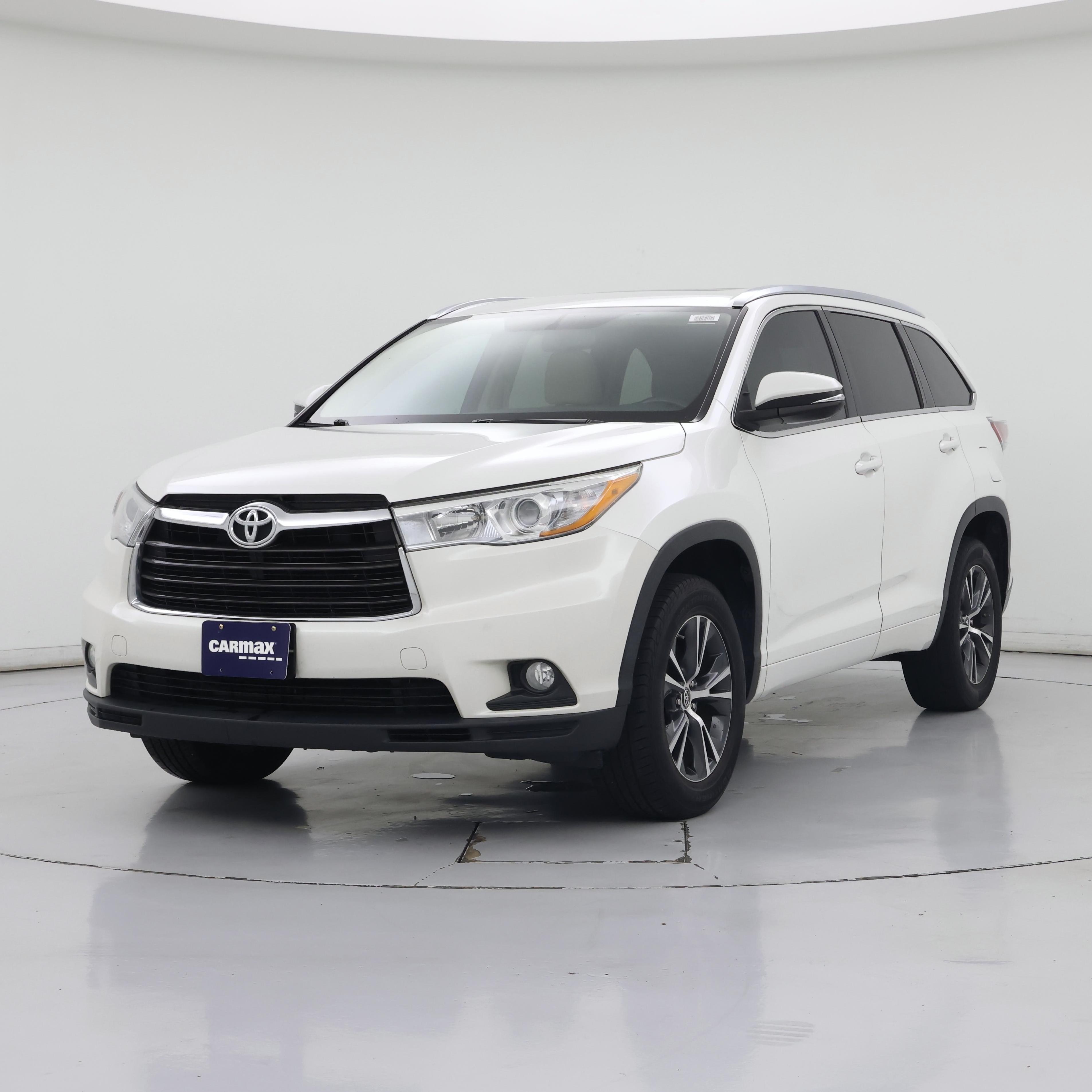 Thumbnail: 2016 Toyota Highlander - 4