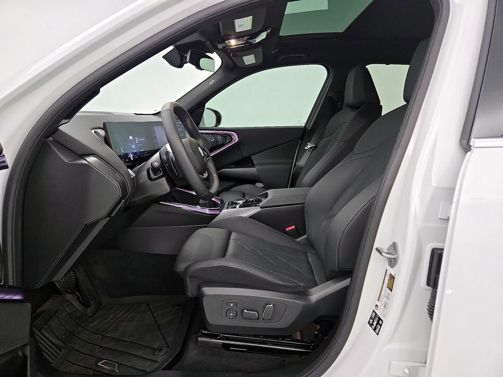 2025 BMW X3 30 - Photo 12