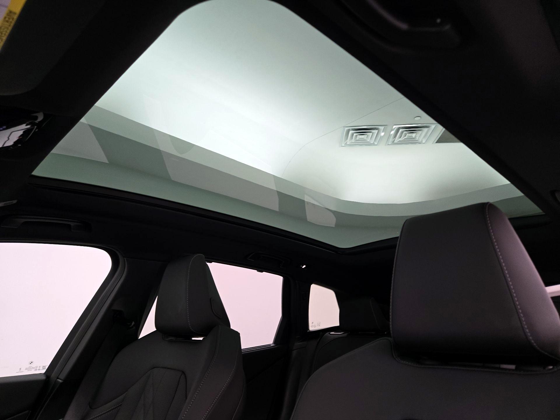 Thumbnail: 2025 BMW X3 - 19