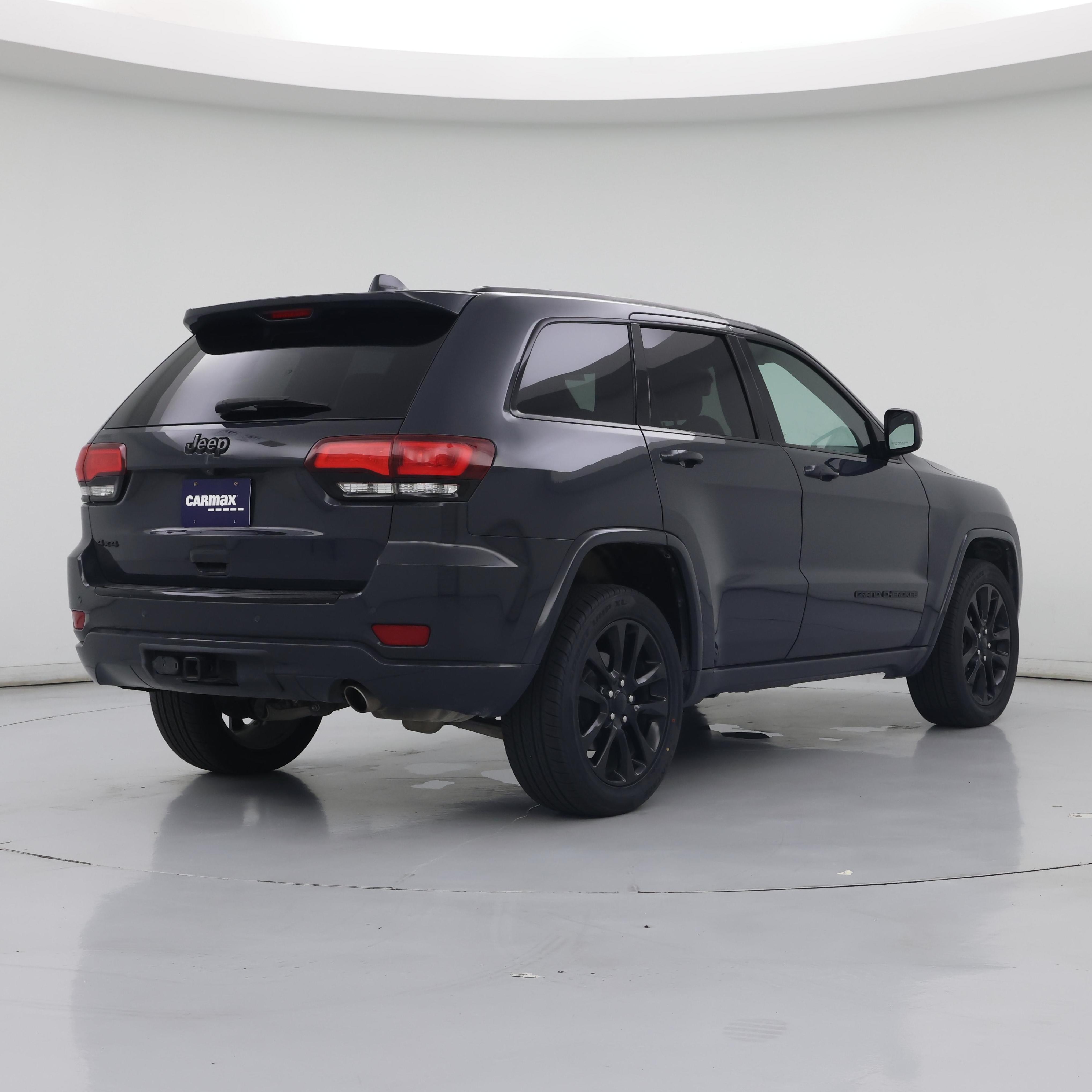 Thumbnail: 2018 Jeep Grand Cherokee - 8