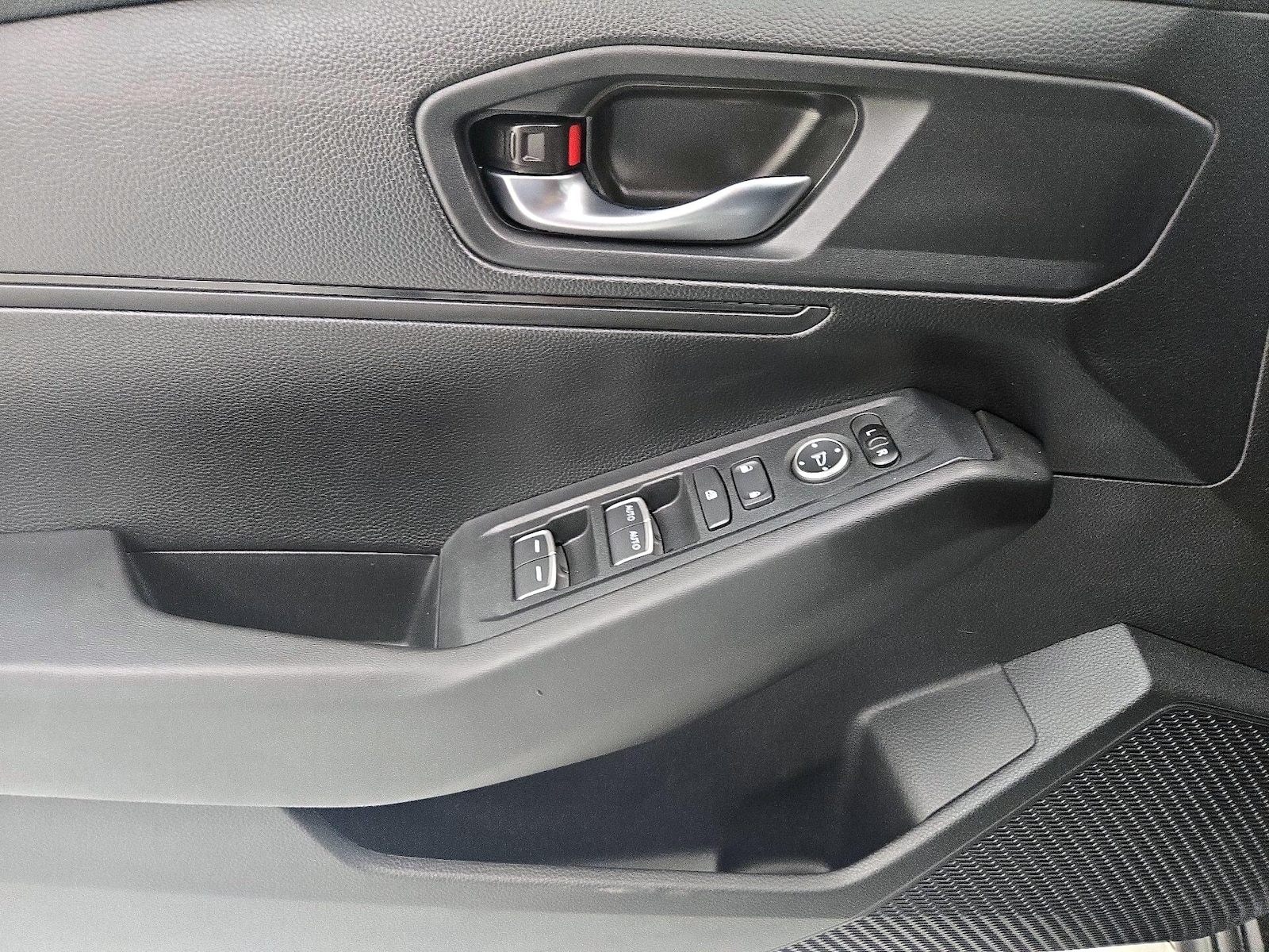 2024 Honda Accord LX - Photo 13