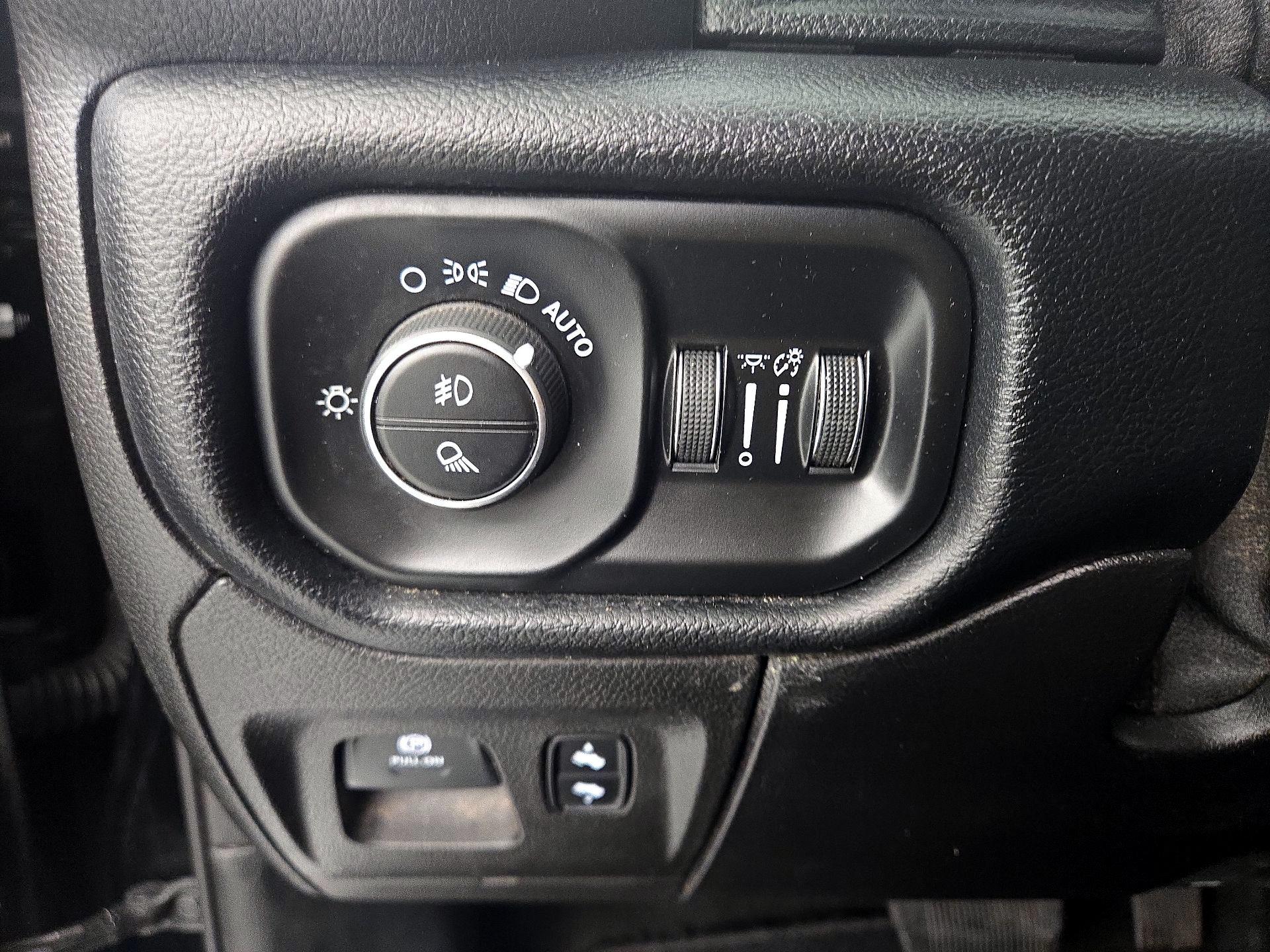 Thumbnail: 2020 RAM 1500 - 13