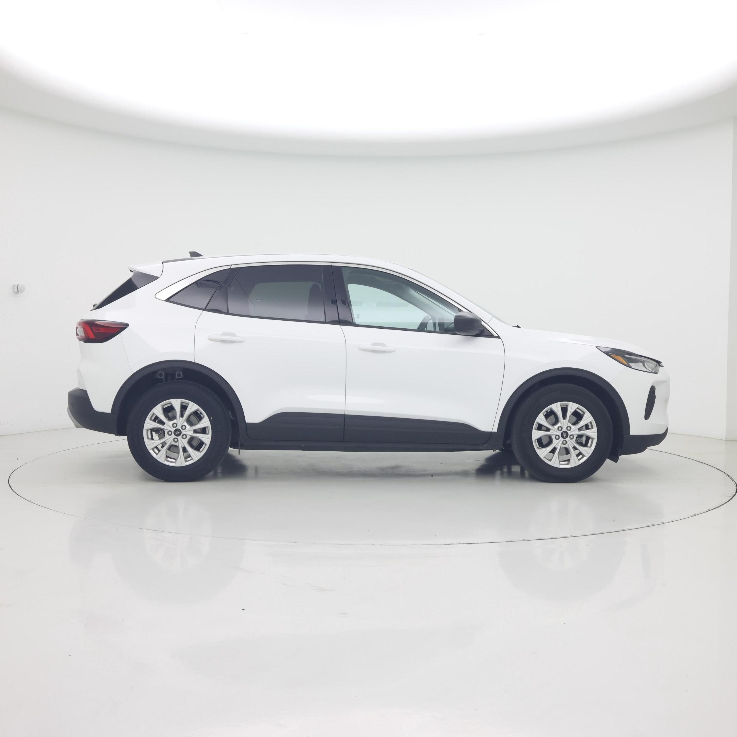 Thumbnail: 2023 Ford Escape - 7