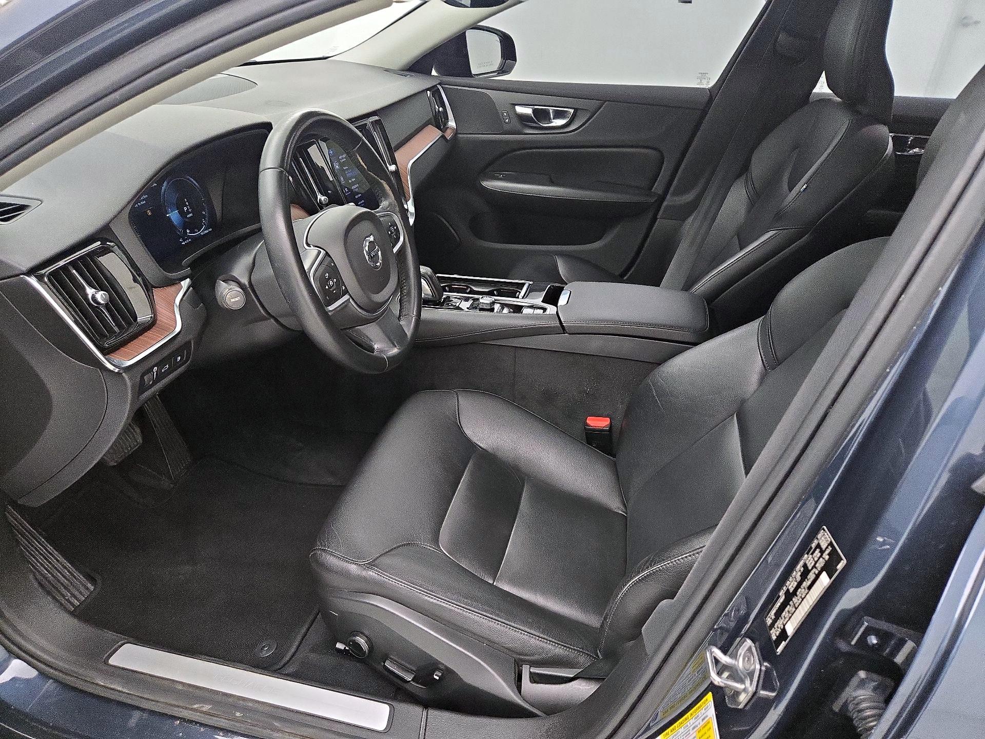 Thumbnail: 2021 Volvo S60 - 11
