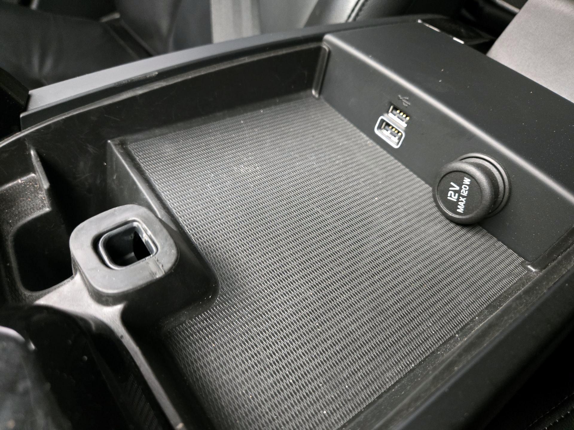 Thumbnail: 2021 Volvo S60 - 18