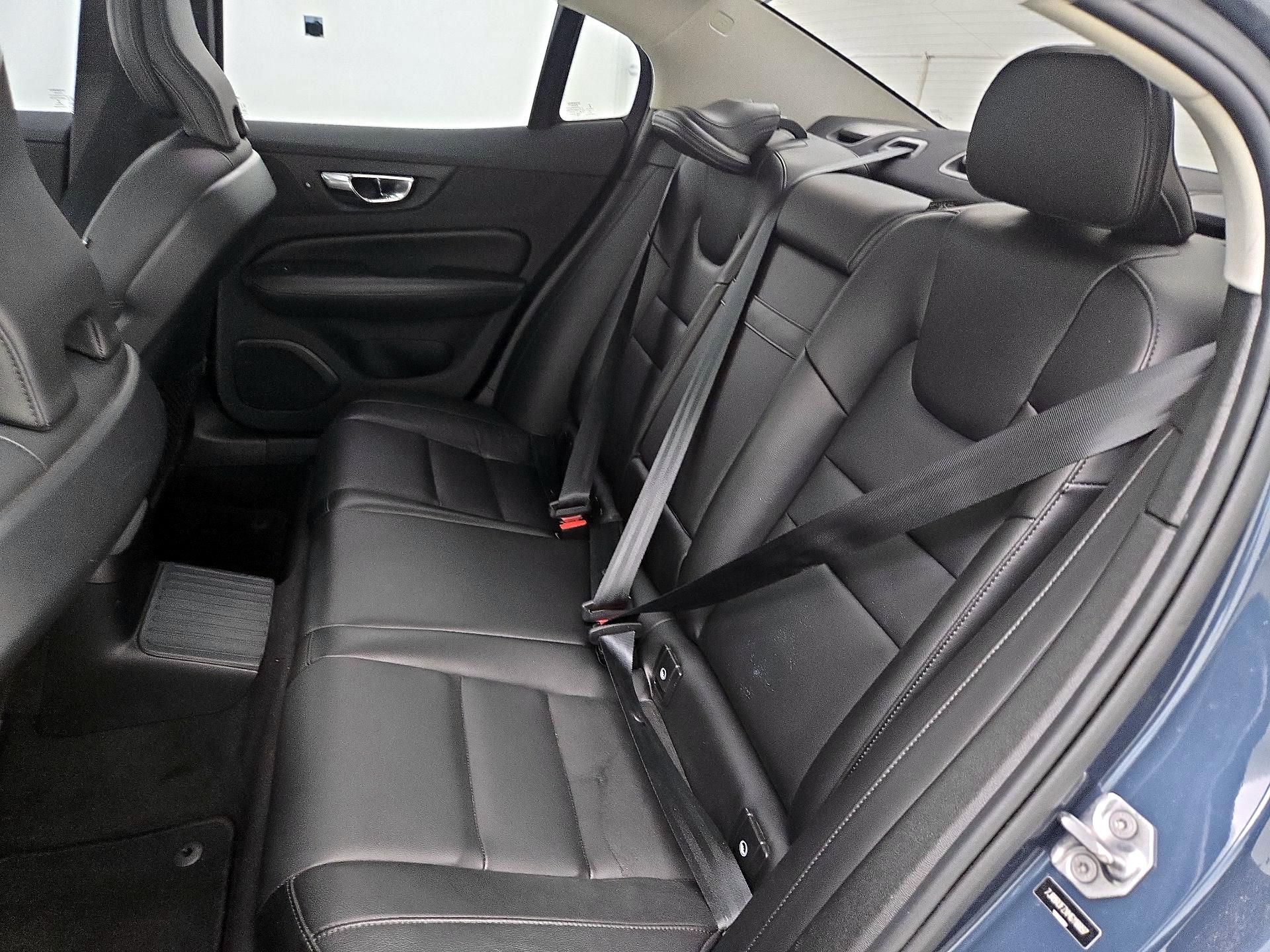 Thumbnail: 2021 Volvo S60 - 20