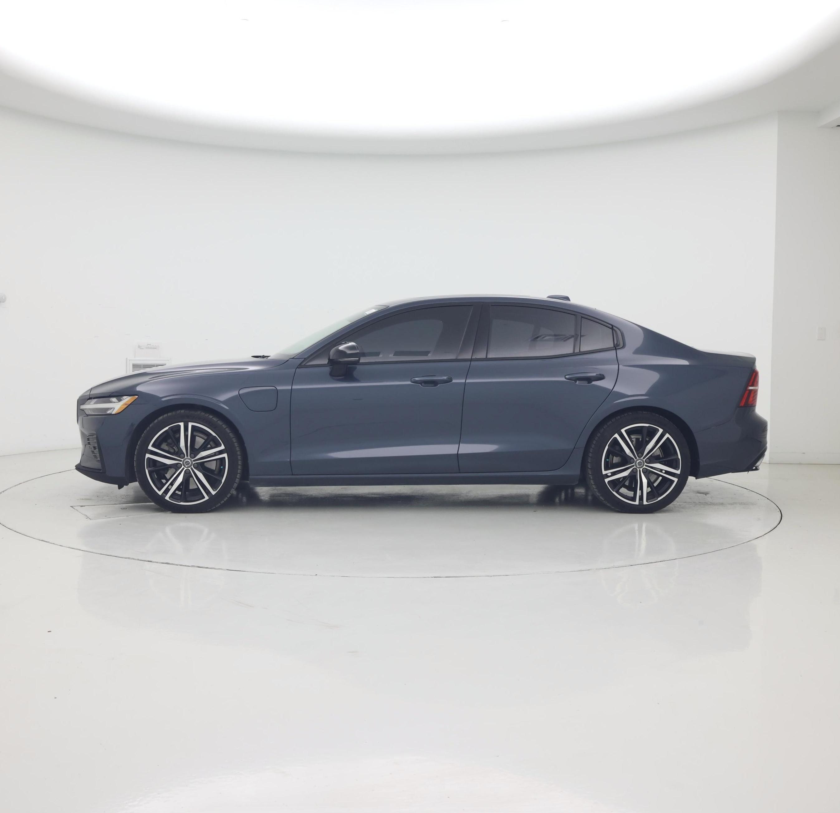 Thumbnail: 2021 Volvo S60 - 3