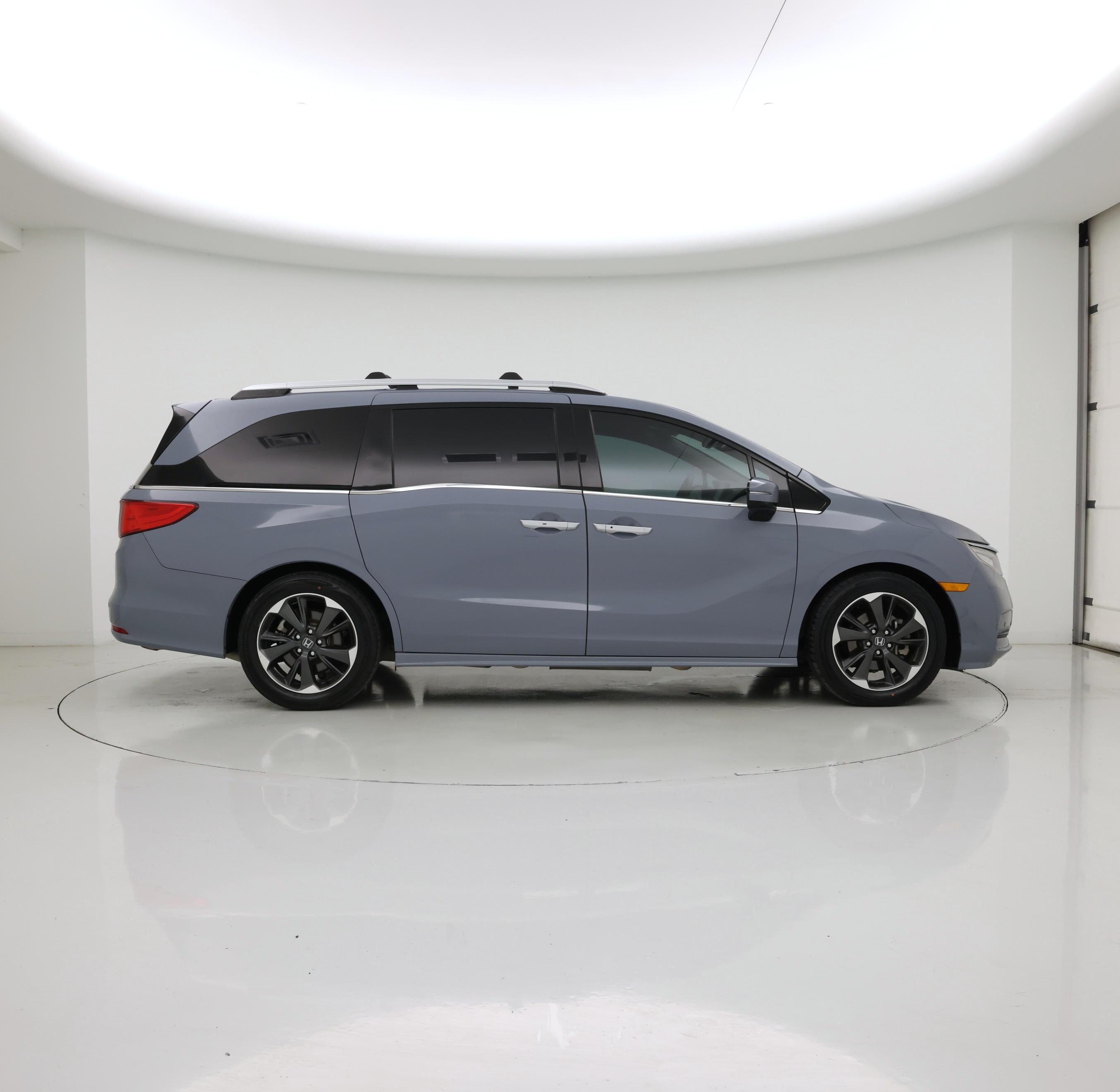 Thumbnail: 2023 Honda Odyssey - 7