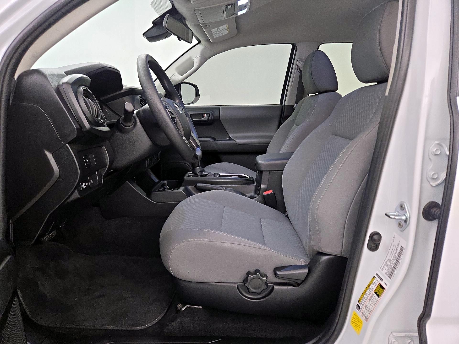 Thumbnail: 2021 Toyota Tacoma - 11