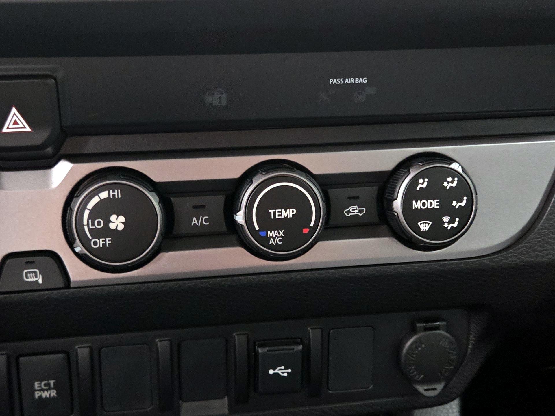 Thumbnail: 2021 Toyota Tacoma - 16