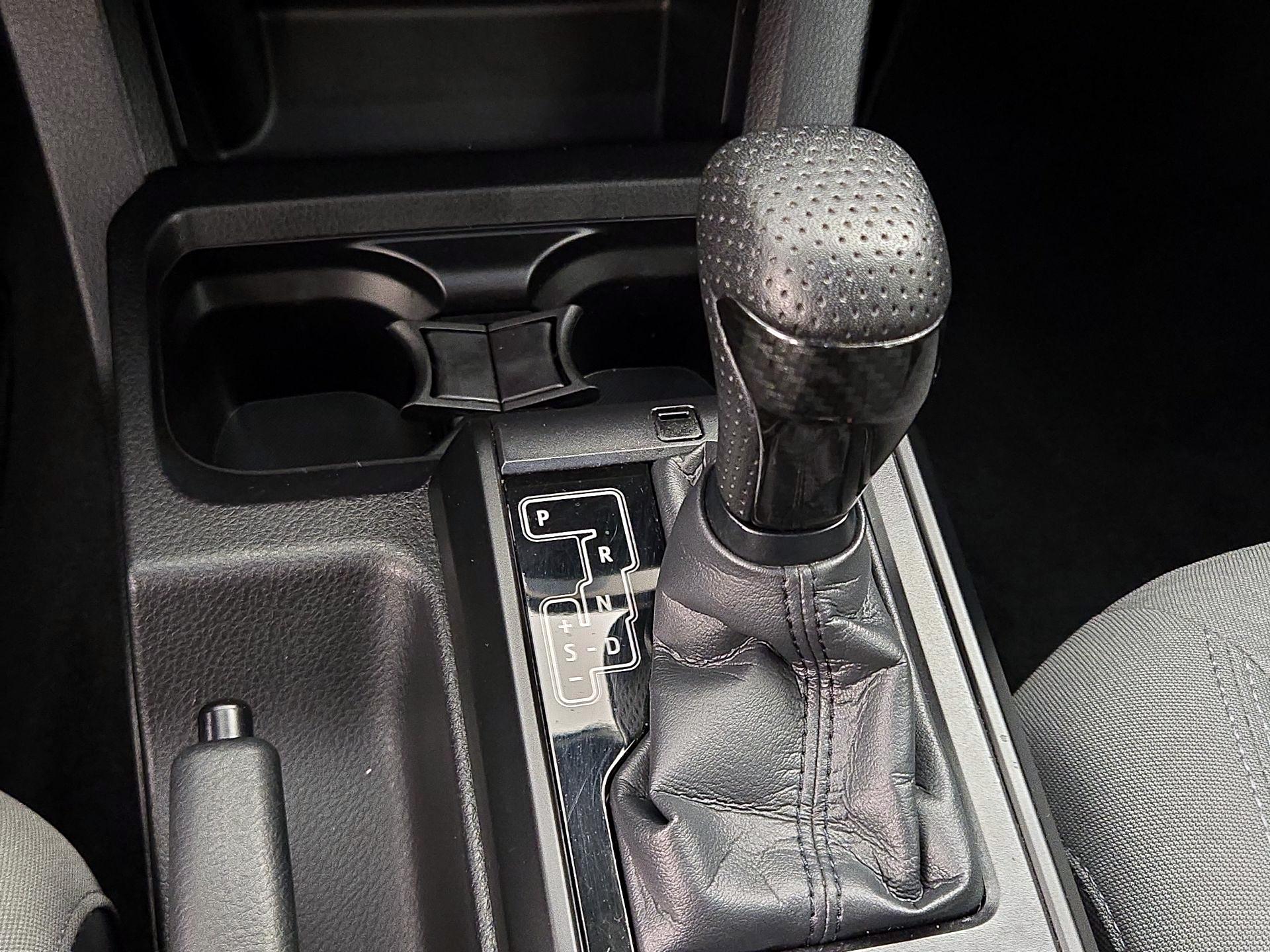 Thumbnail: 2021 Toyota Tacoma - 17