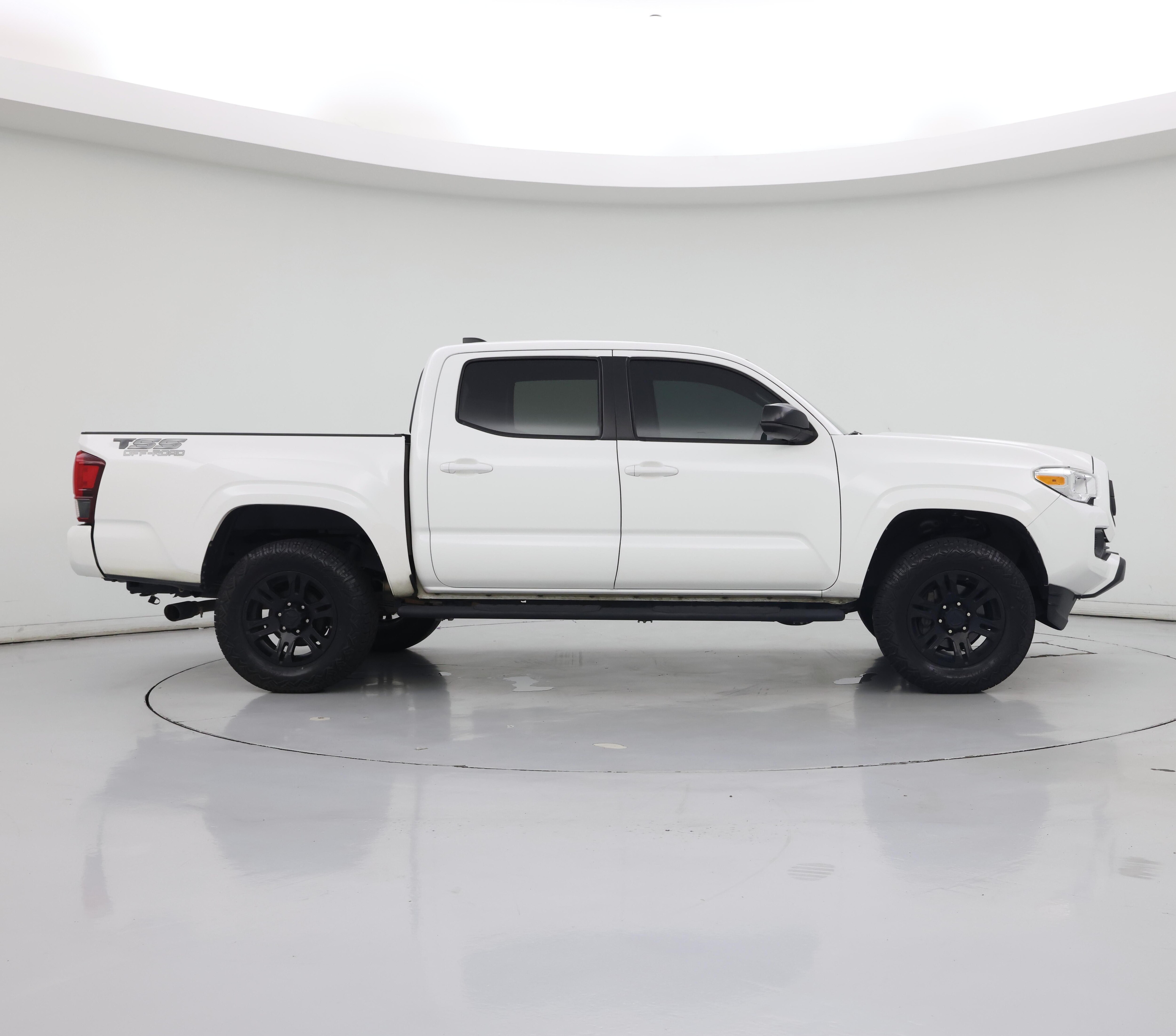 Thumbnail: 2021 Toyota Tacoma - 7