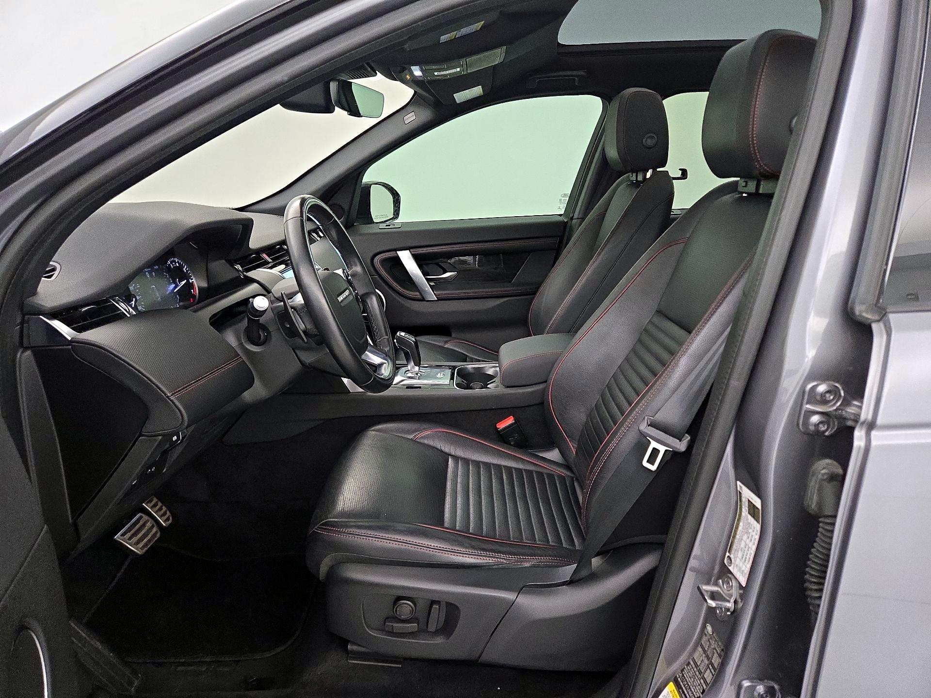 Thumbnail: 2020 Land Rover Discovery Sport - 11