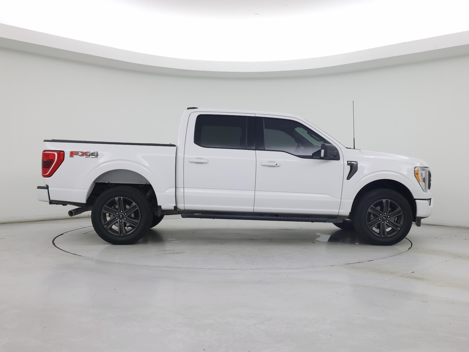 2022 Ford F-150 XLT - Photo 8