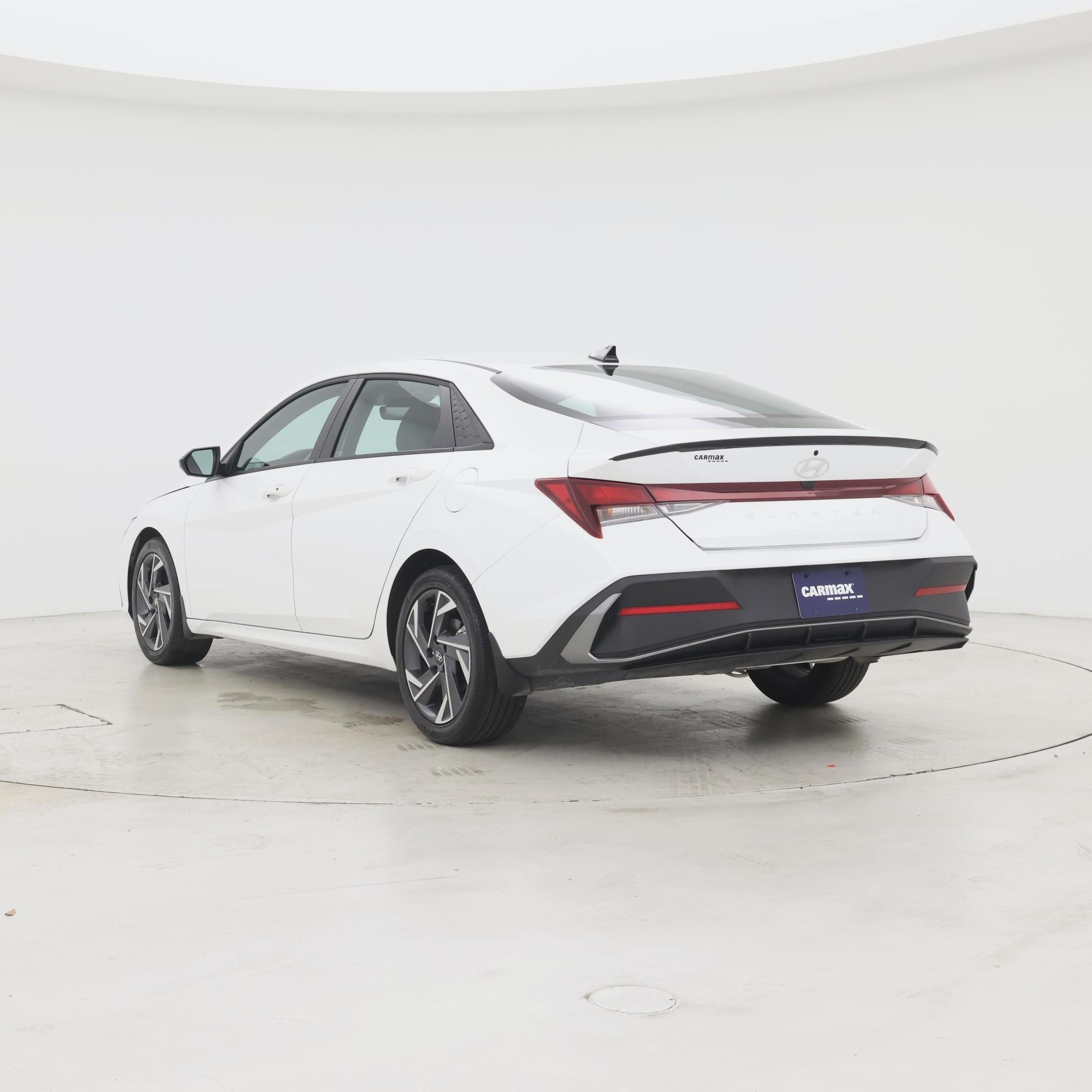 Thumbnail: 2025 Hyundai Elantra - 2