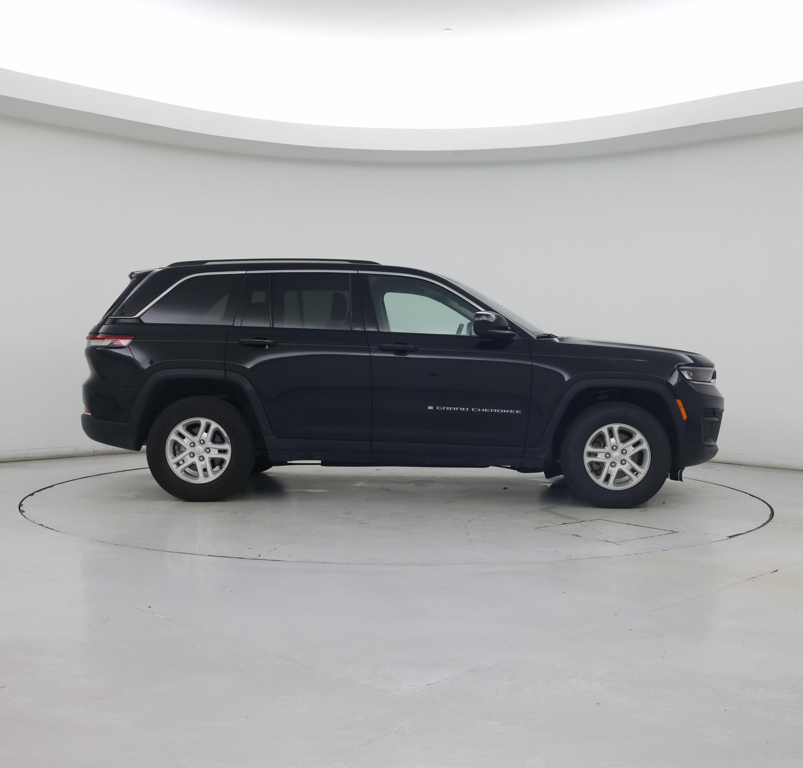 Thumbnail: 2023 Jeep Grand Cherokee - 7