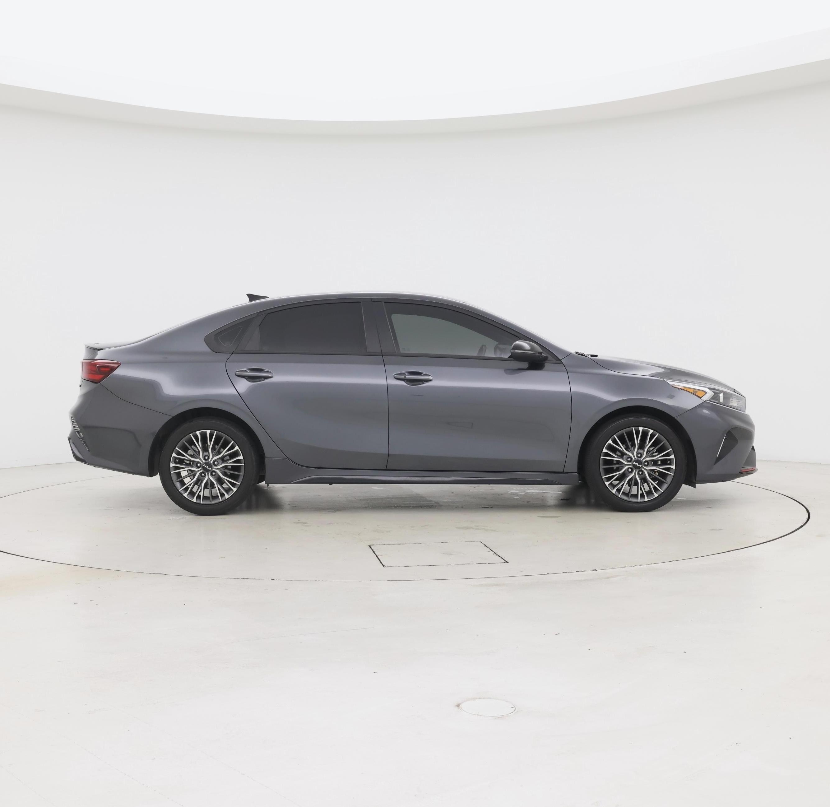 Thumbnail: 2024 Kia Forte - 7