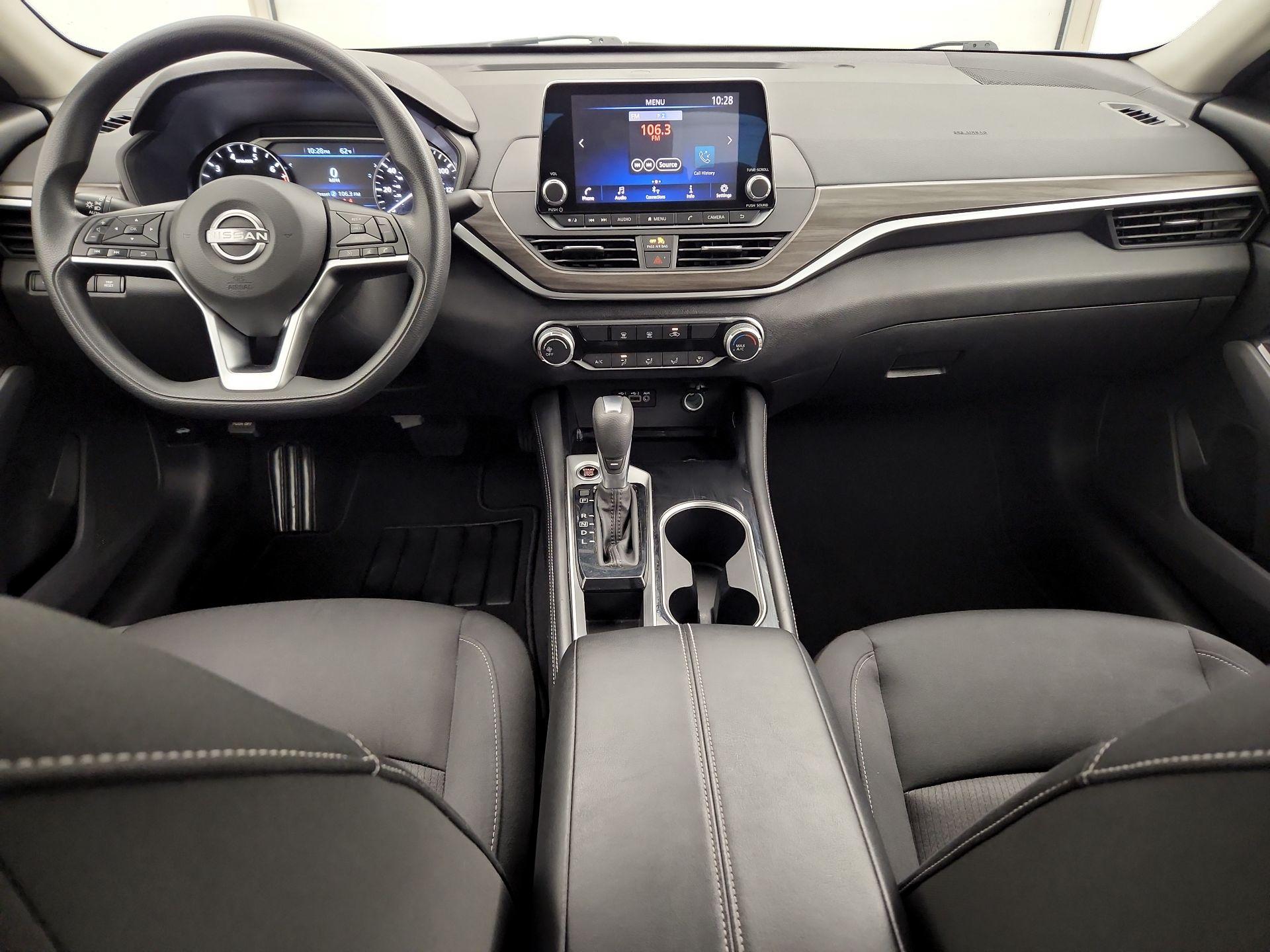 Thumbnail: 2023 Nissan Altima - 9