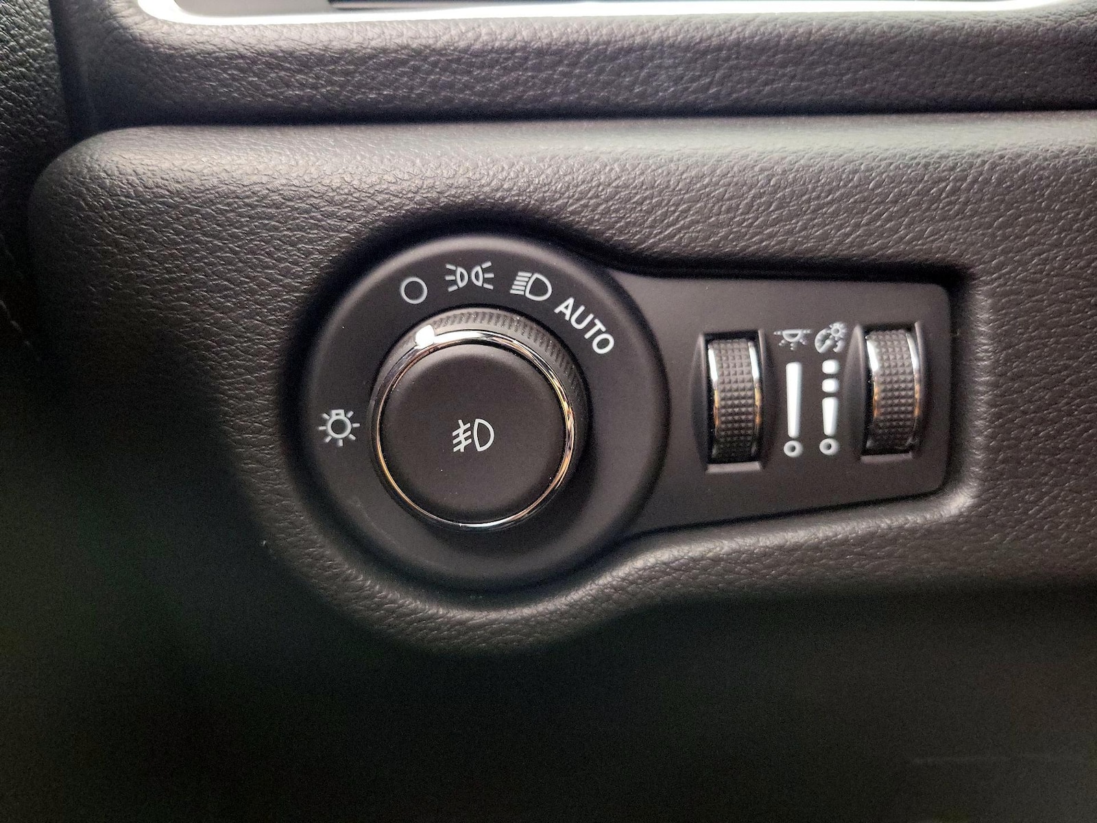 2023 Chrysler Pacifica Hybrid Pinnacle - Photo 14