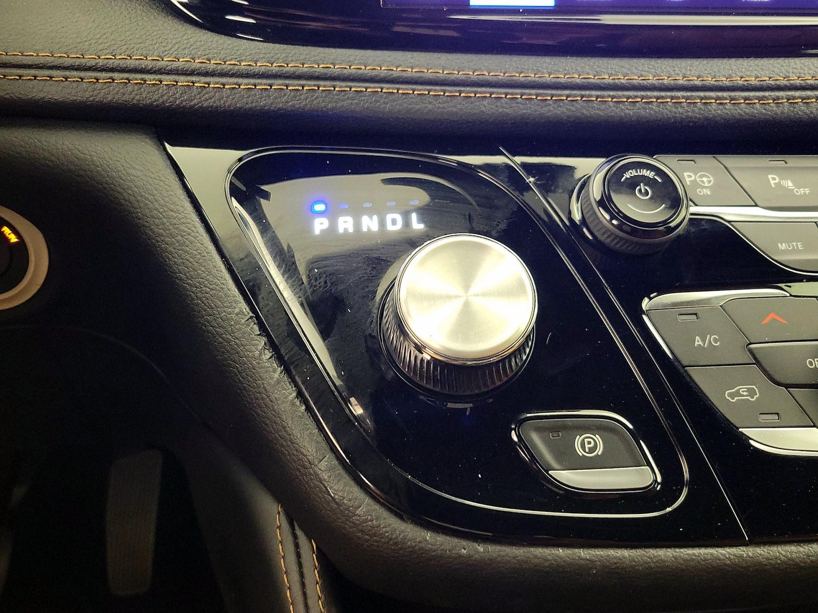 2023 Chrysler Pacifica Hybrid Pinnacle - Photo 18
