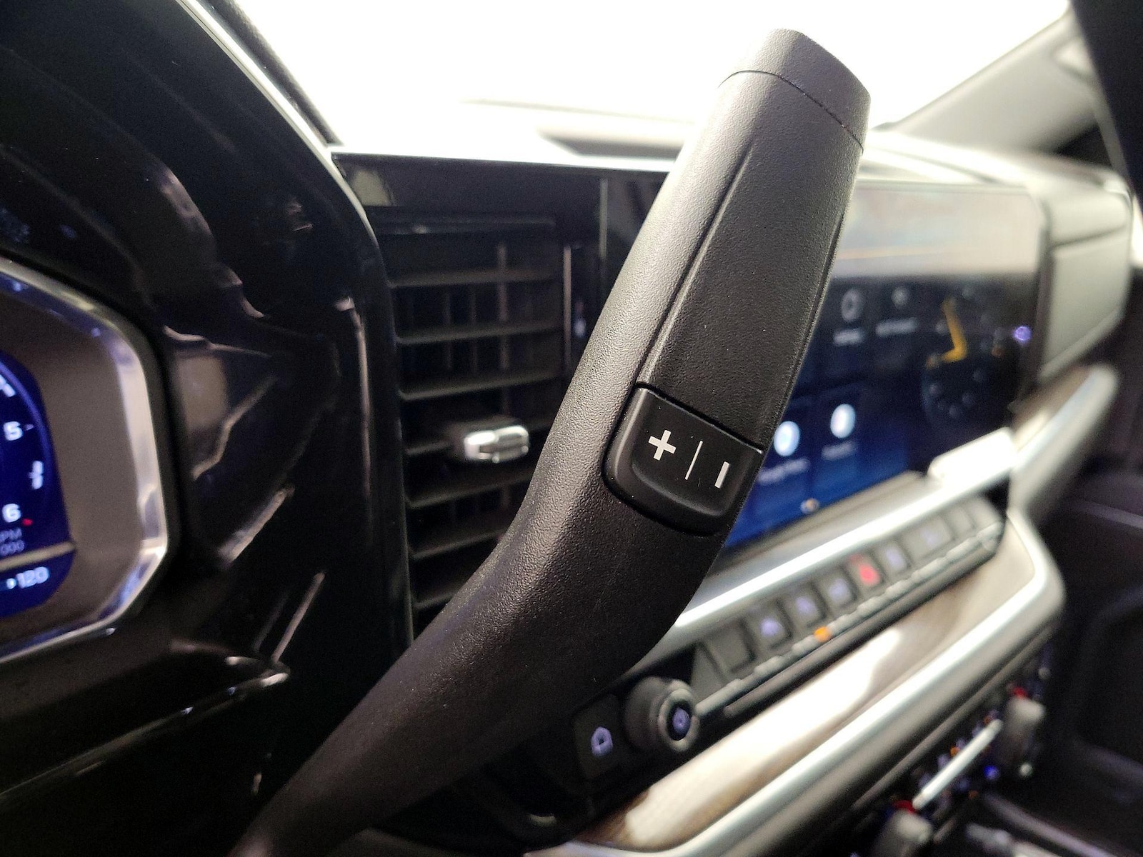 2022 Chevrolet Silverado 1500 RST - Photo 18