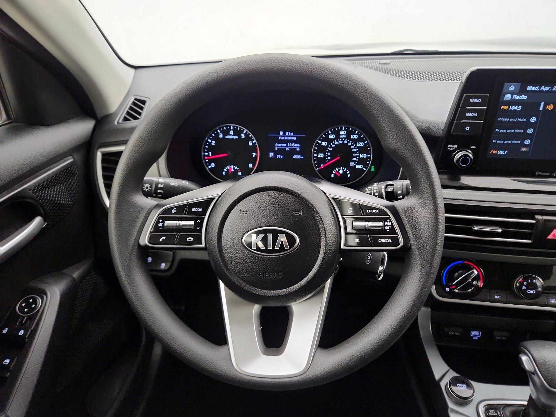 Thumbnail: 2021 Kia Seltos - 10