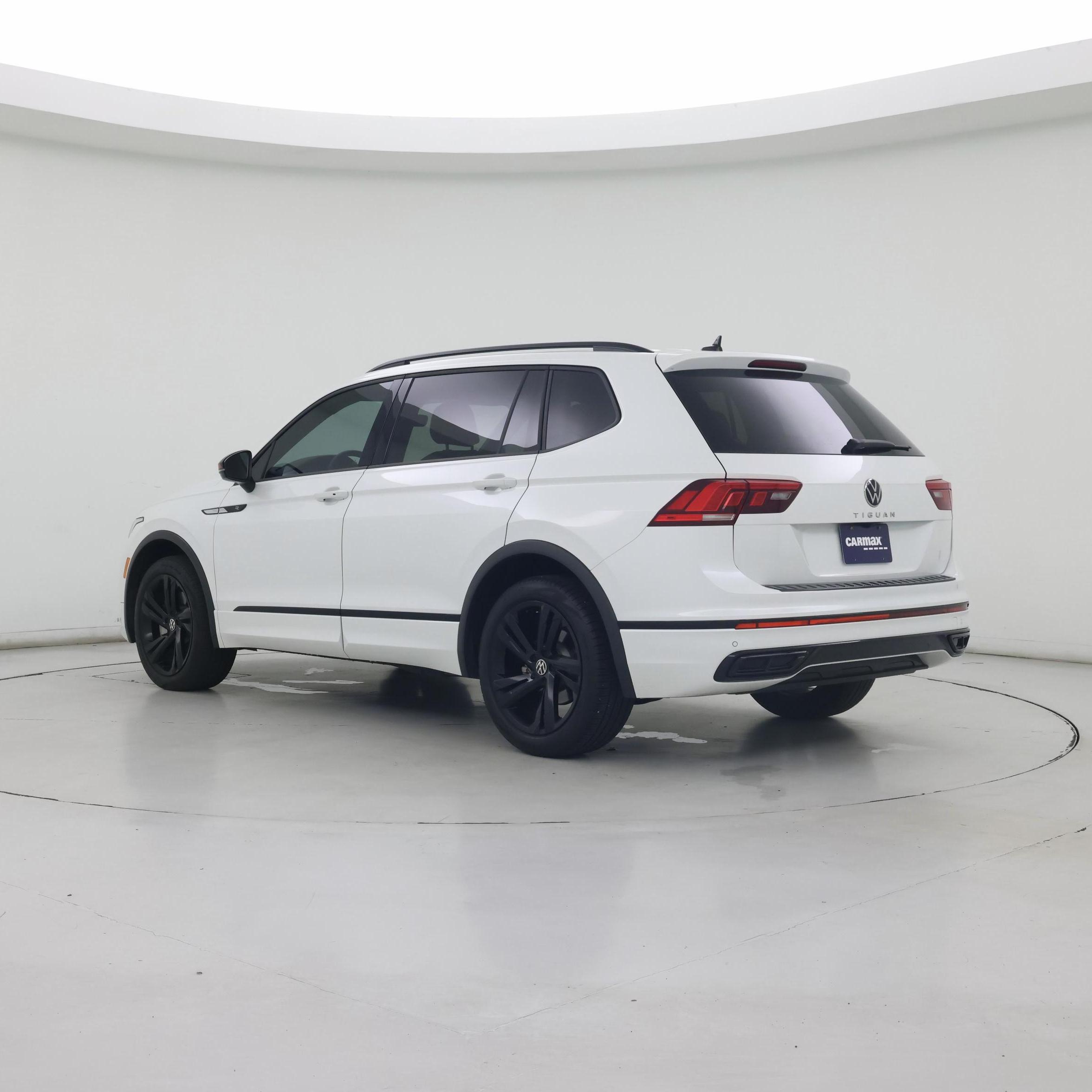 Thumbnail: 2024 Volkswagen Tiguan - 2