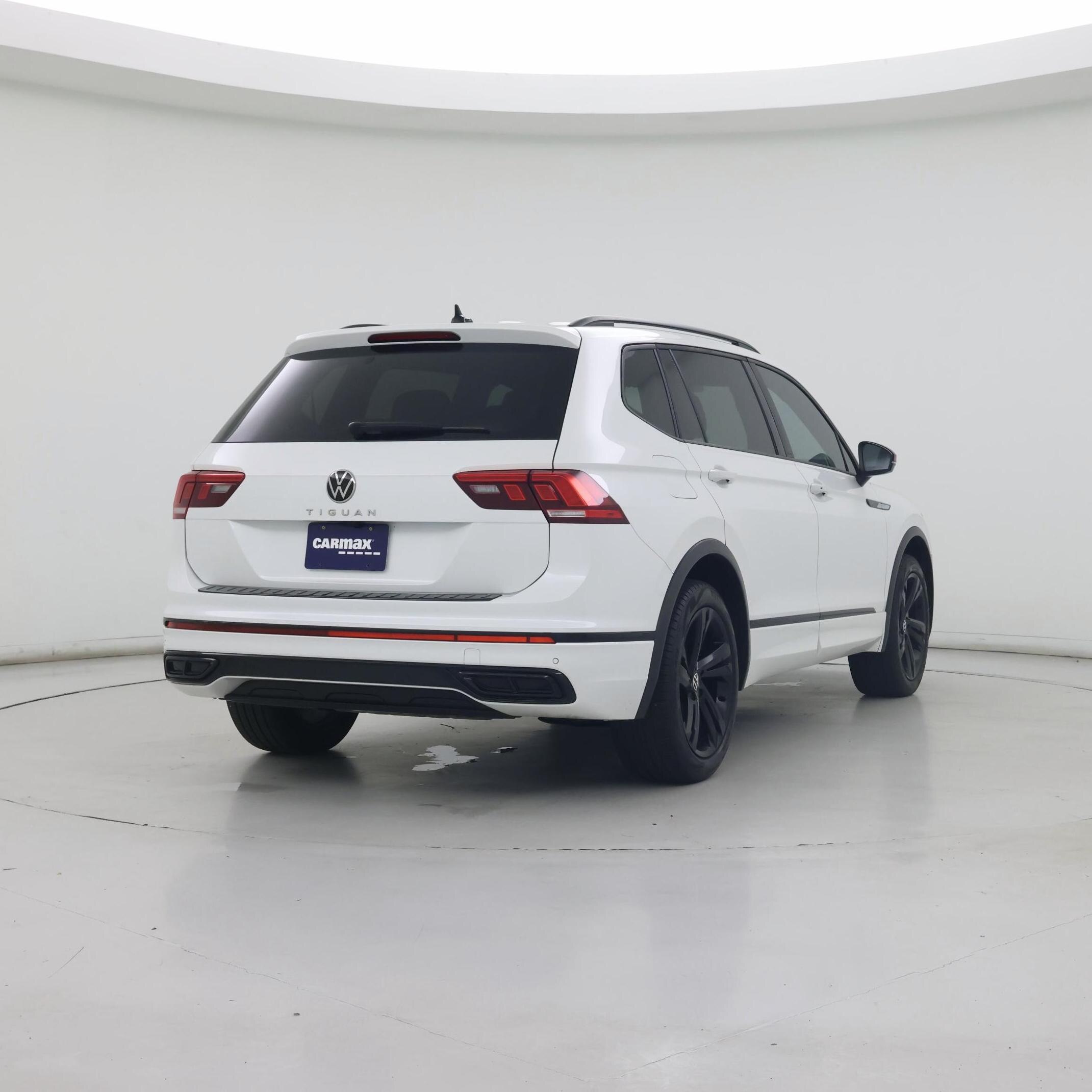 Thumbnail: 2024 Volkswagen Tiguan - 8