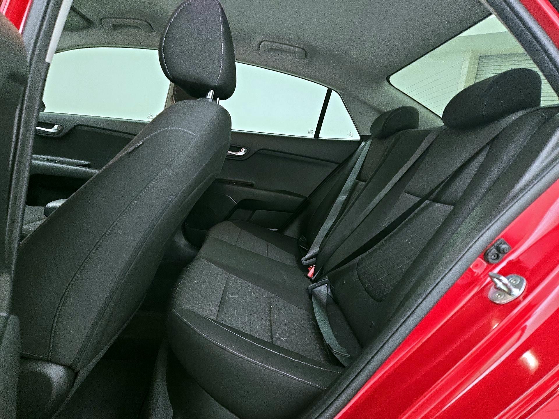 Thumbnail: 2023 Kia Rio - 19
