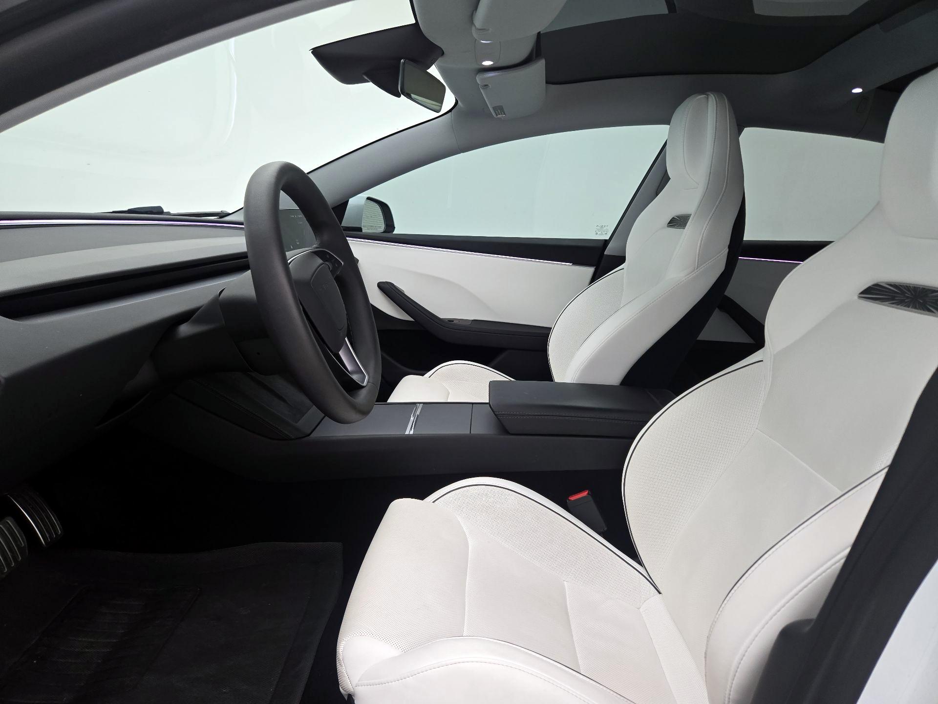Thumbnail: 2024 Tesla Model 3 - 11
