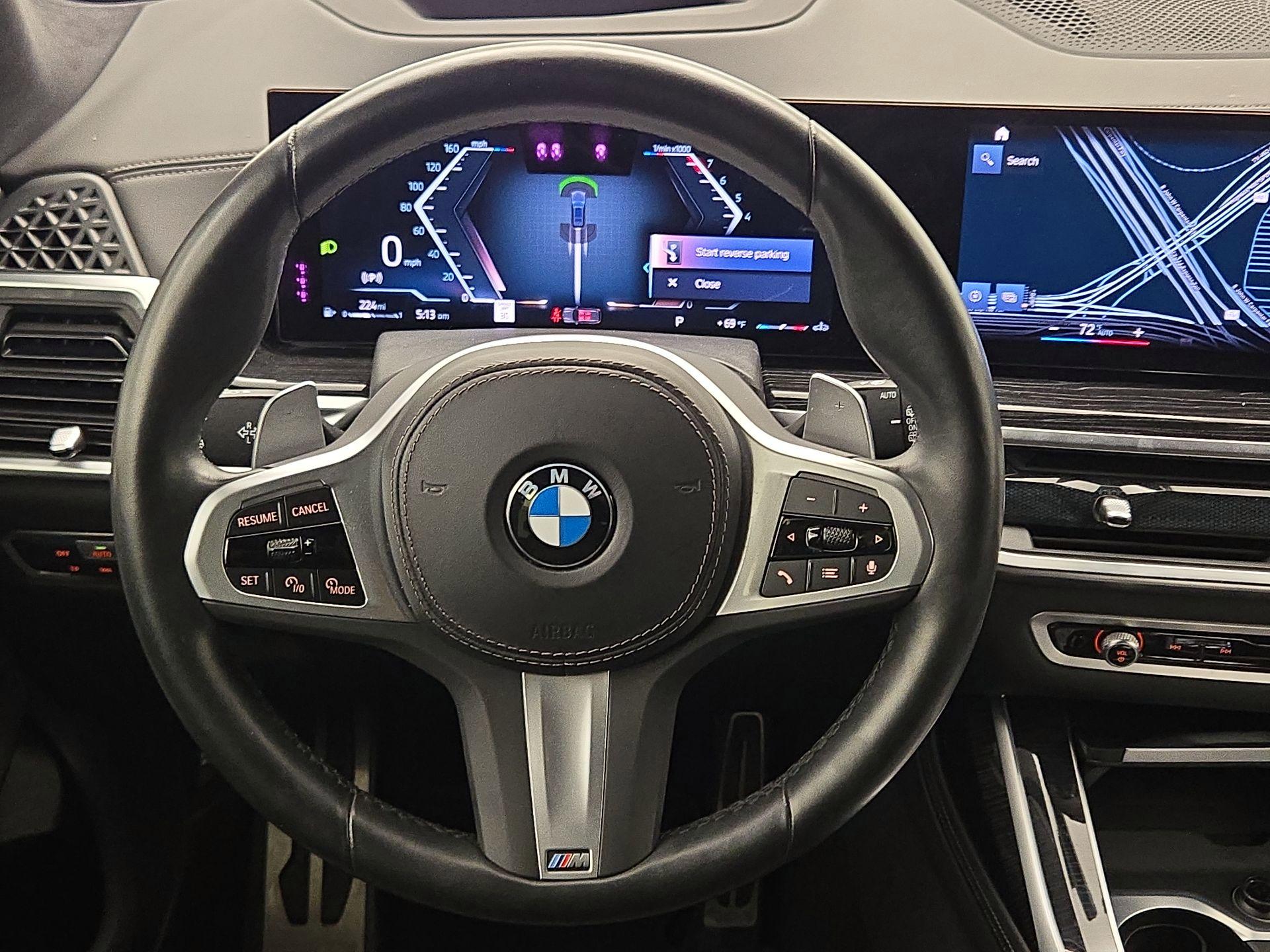 Thumbnail: 2023 BMW X7 - 10