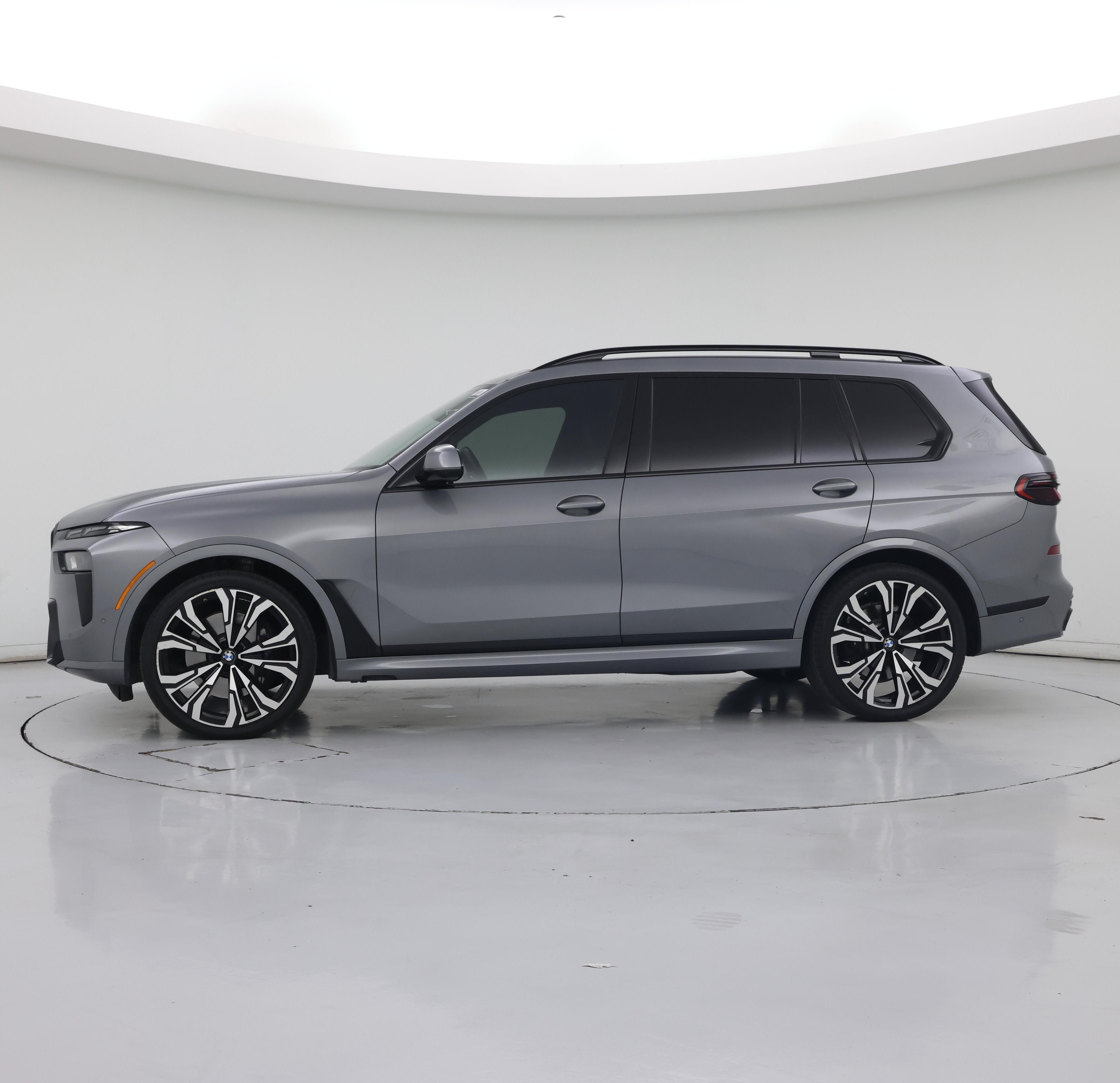 Thumbnail: 2023 BMW X7 - 3