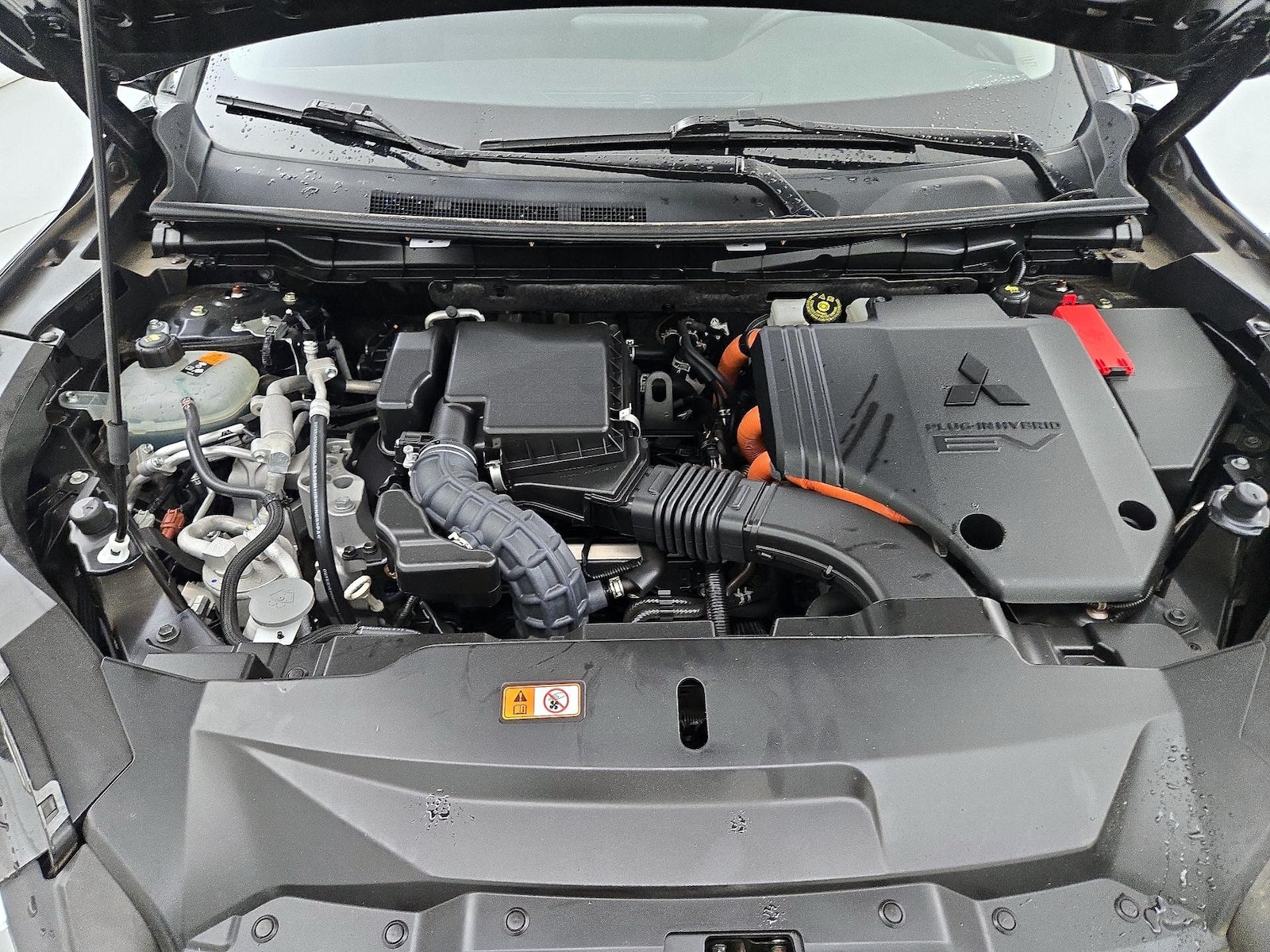2025 Mitsubishi Outlander Plug-in Hybrid ES - Photo 24