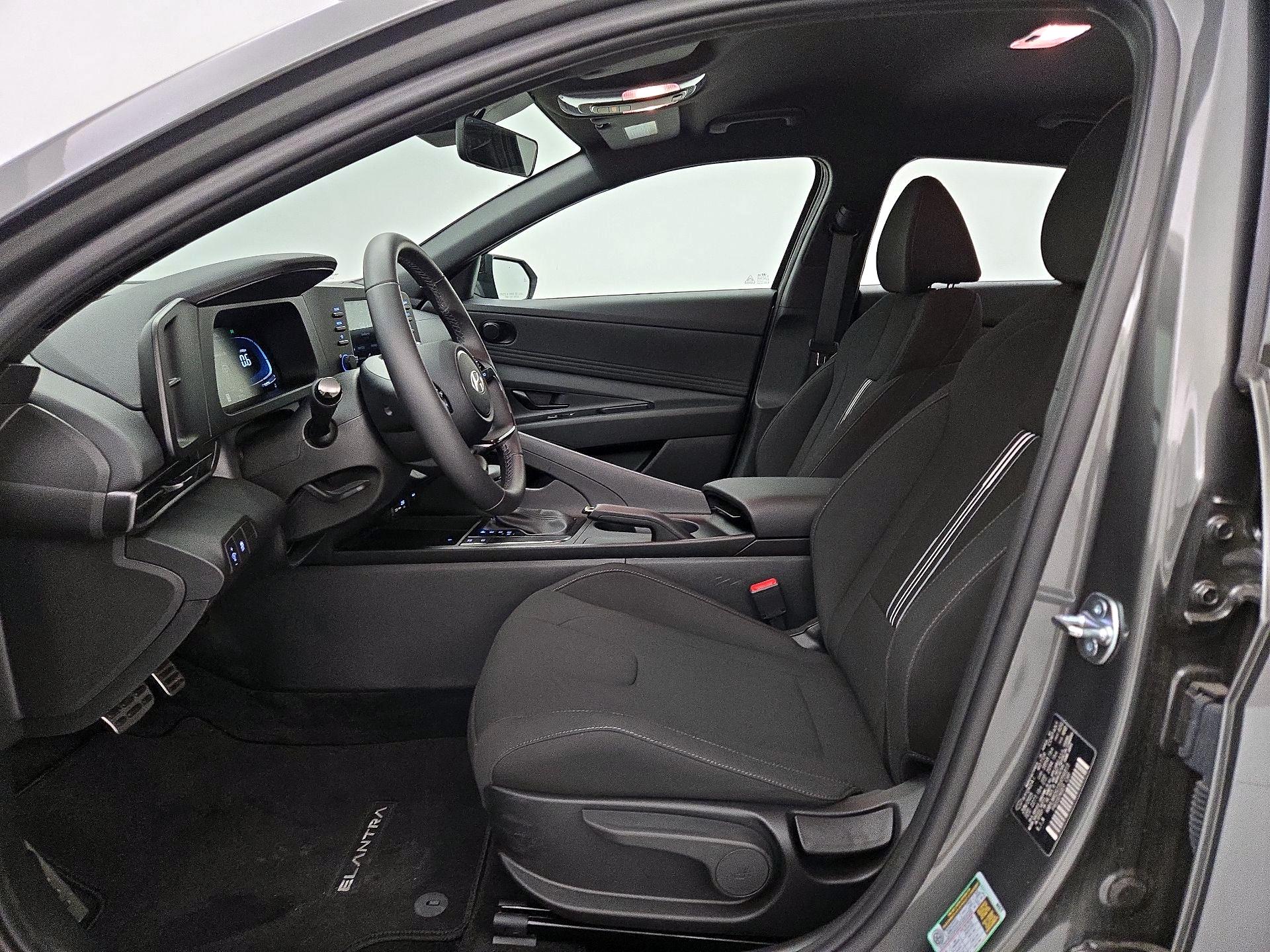Thumbnail: 2025 Hyundai Elantra - 11