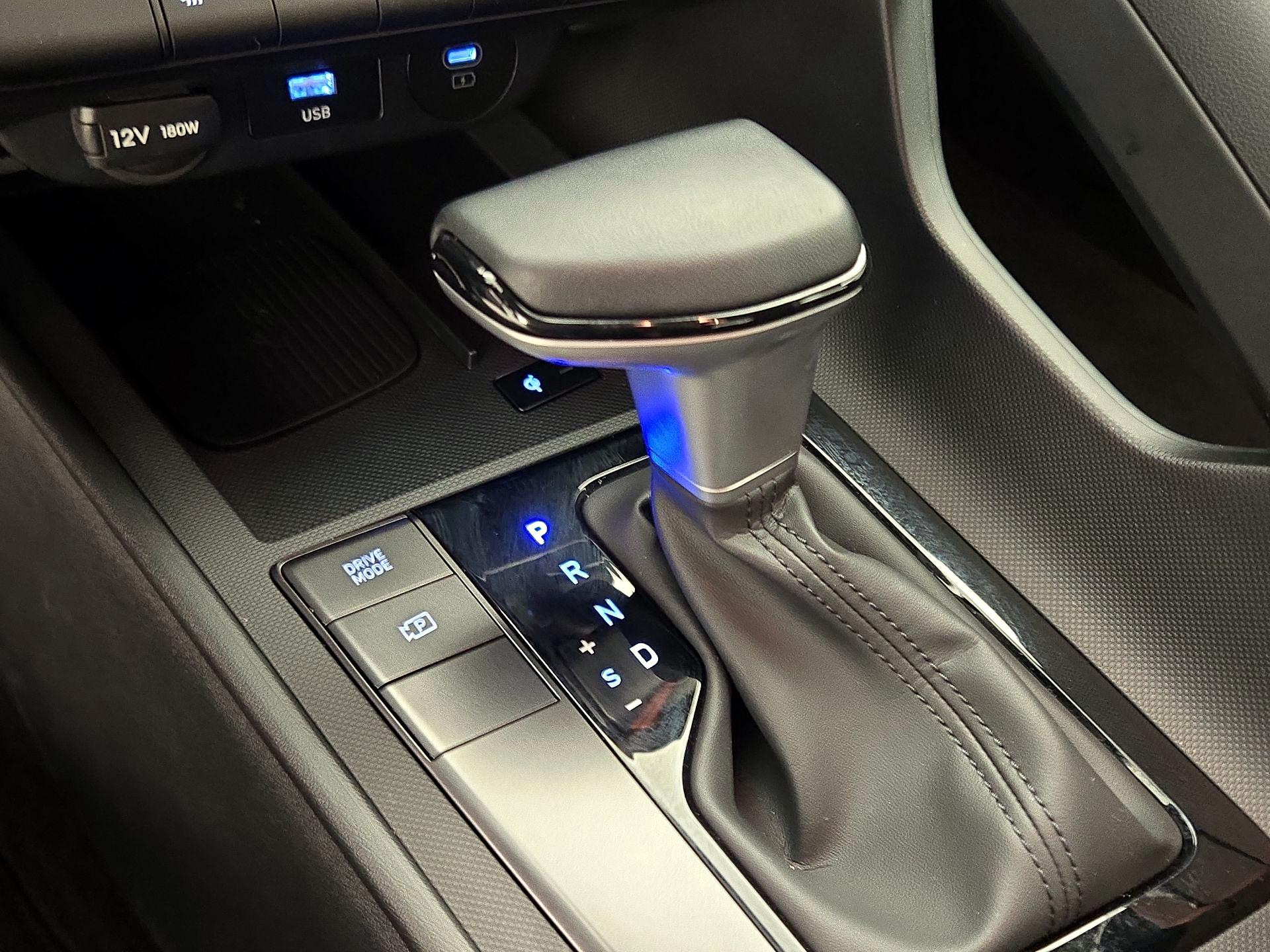 Thumbnail: 2025 Hyundai Elantra - 17