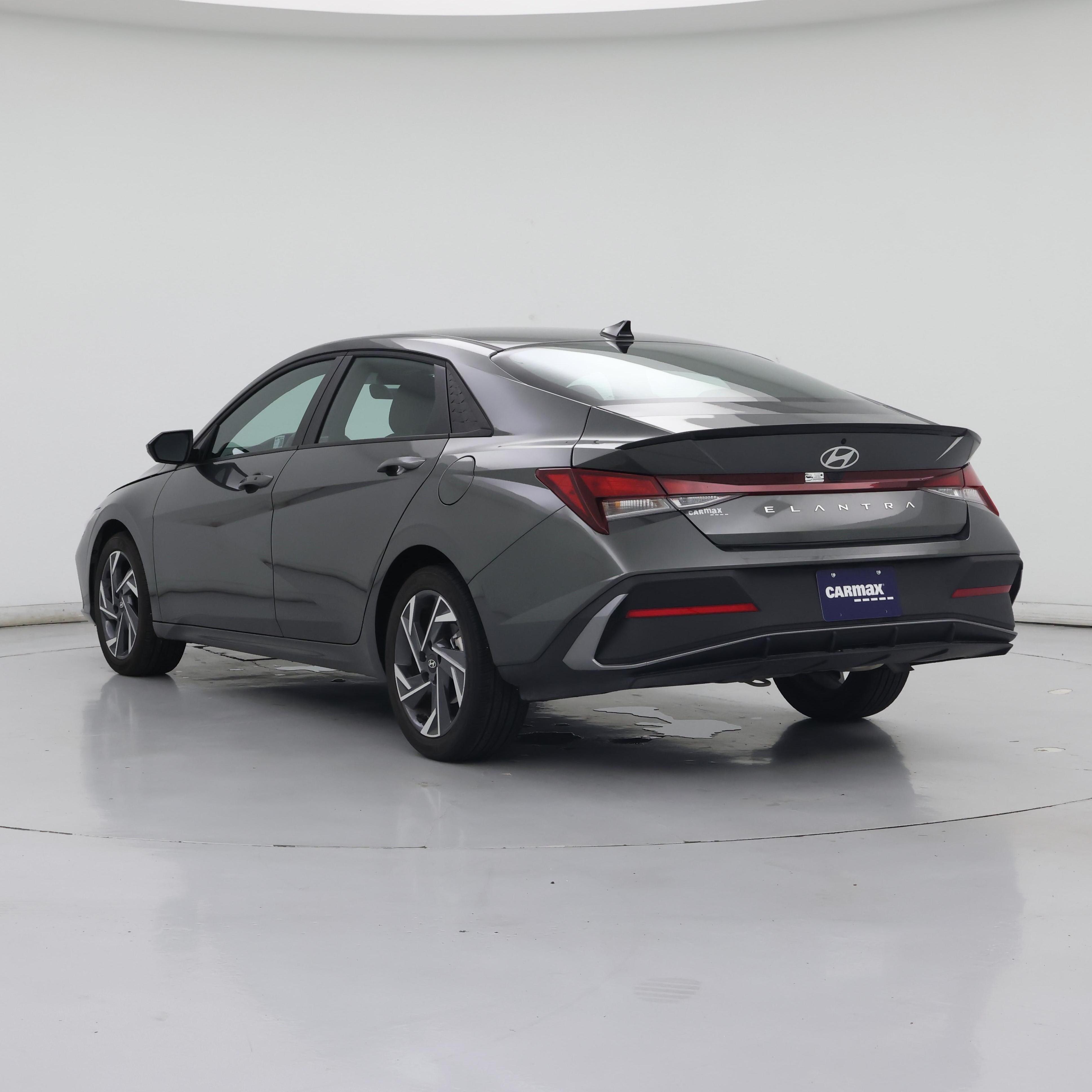 Thumbnail: 2025 Hyundai Elantra - 2