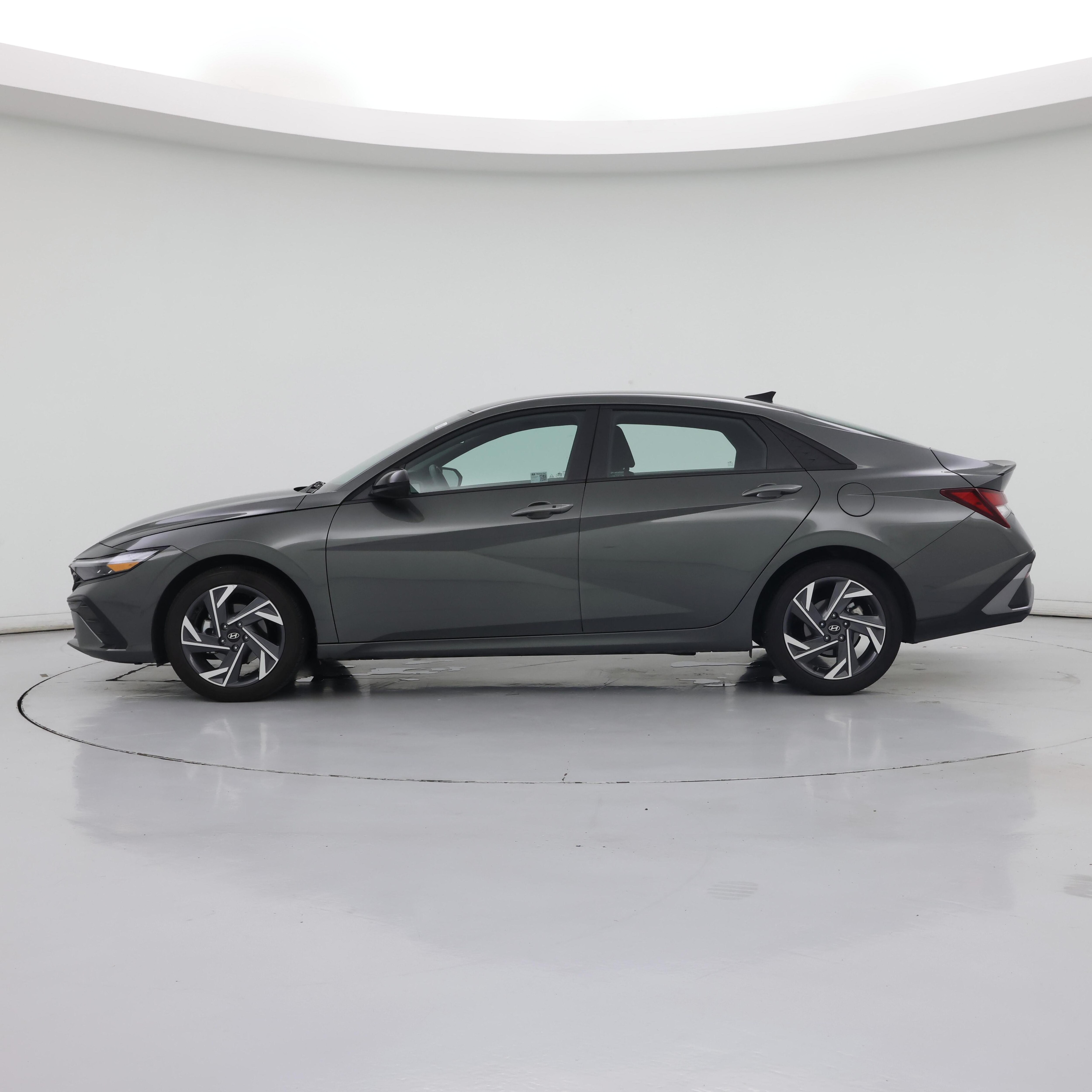 Thumbnail: 2025 Hyundai Elantra - 3