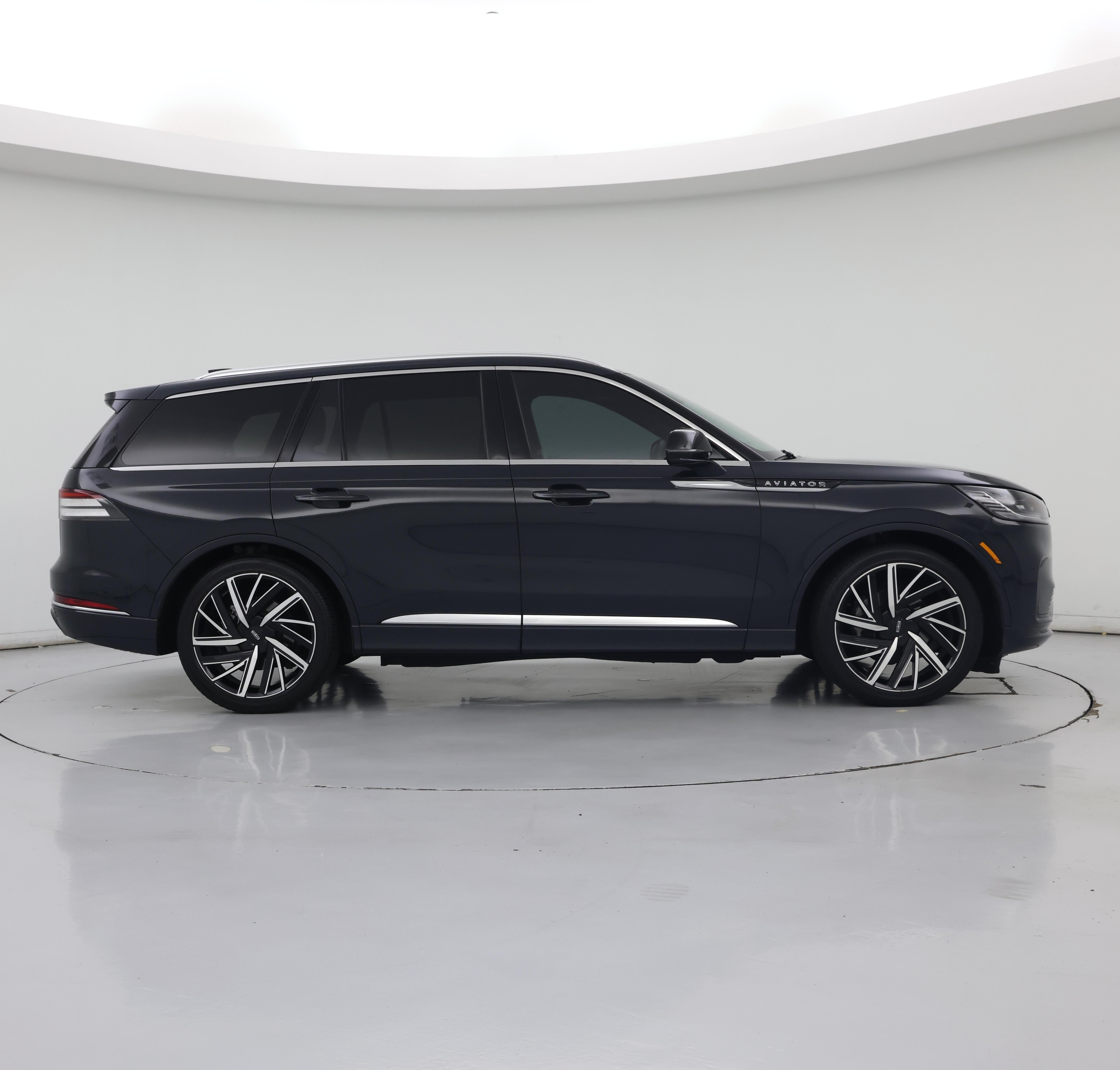 Thumbnail: 2025 Lincoln Aviator - 7
