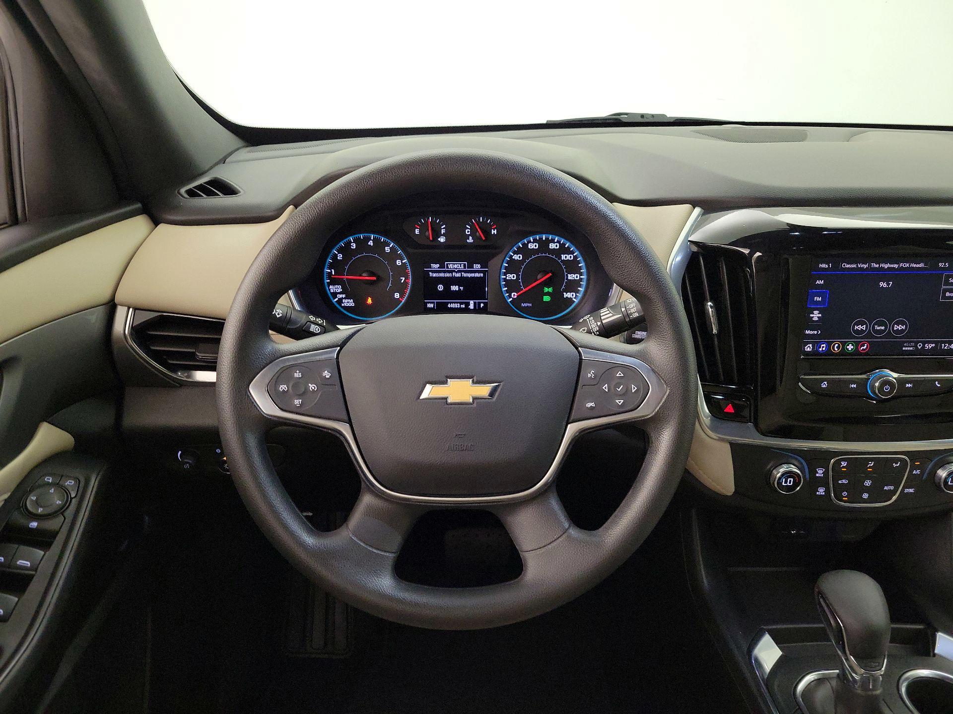Thumbnail: 2023 Chevrolet Traverse - 10