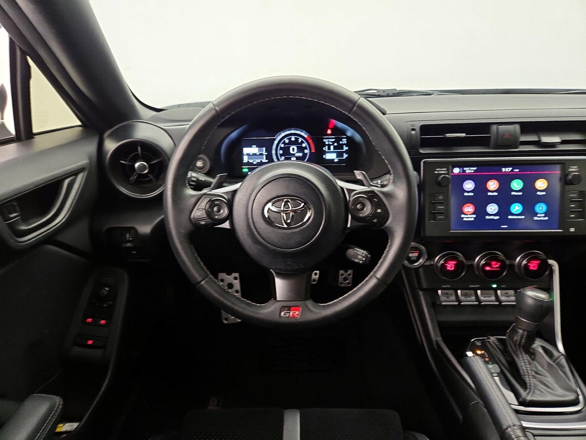 Thumbnail: 2023 Toyota GR86 - 10