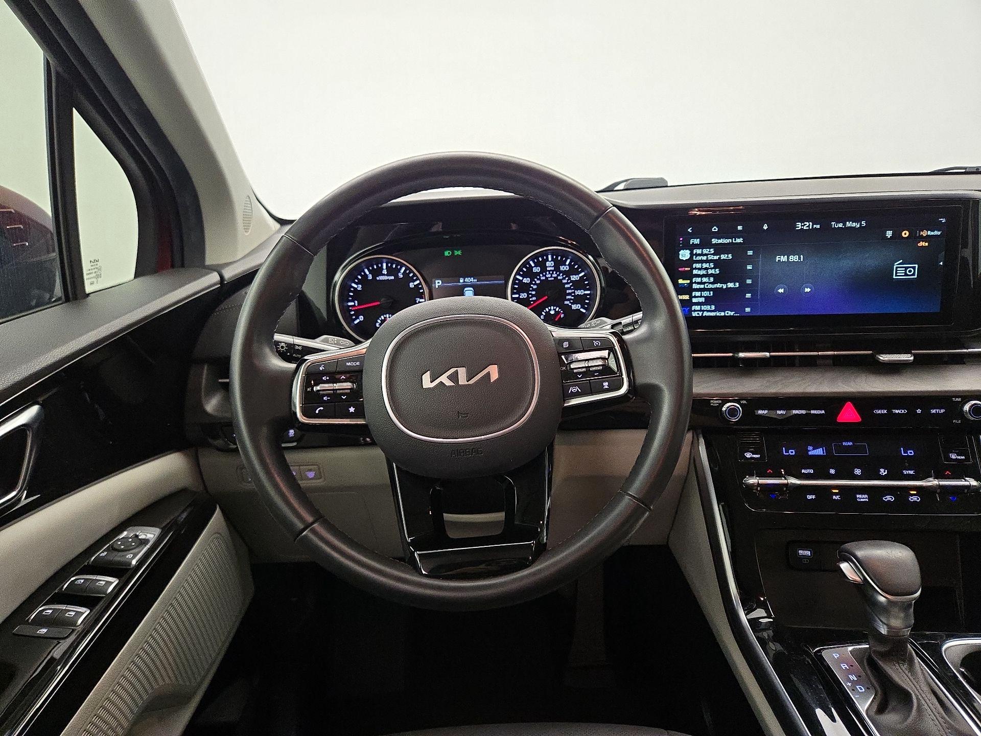 Thumbnail: 2023 Kia Carnival - 10