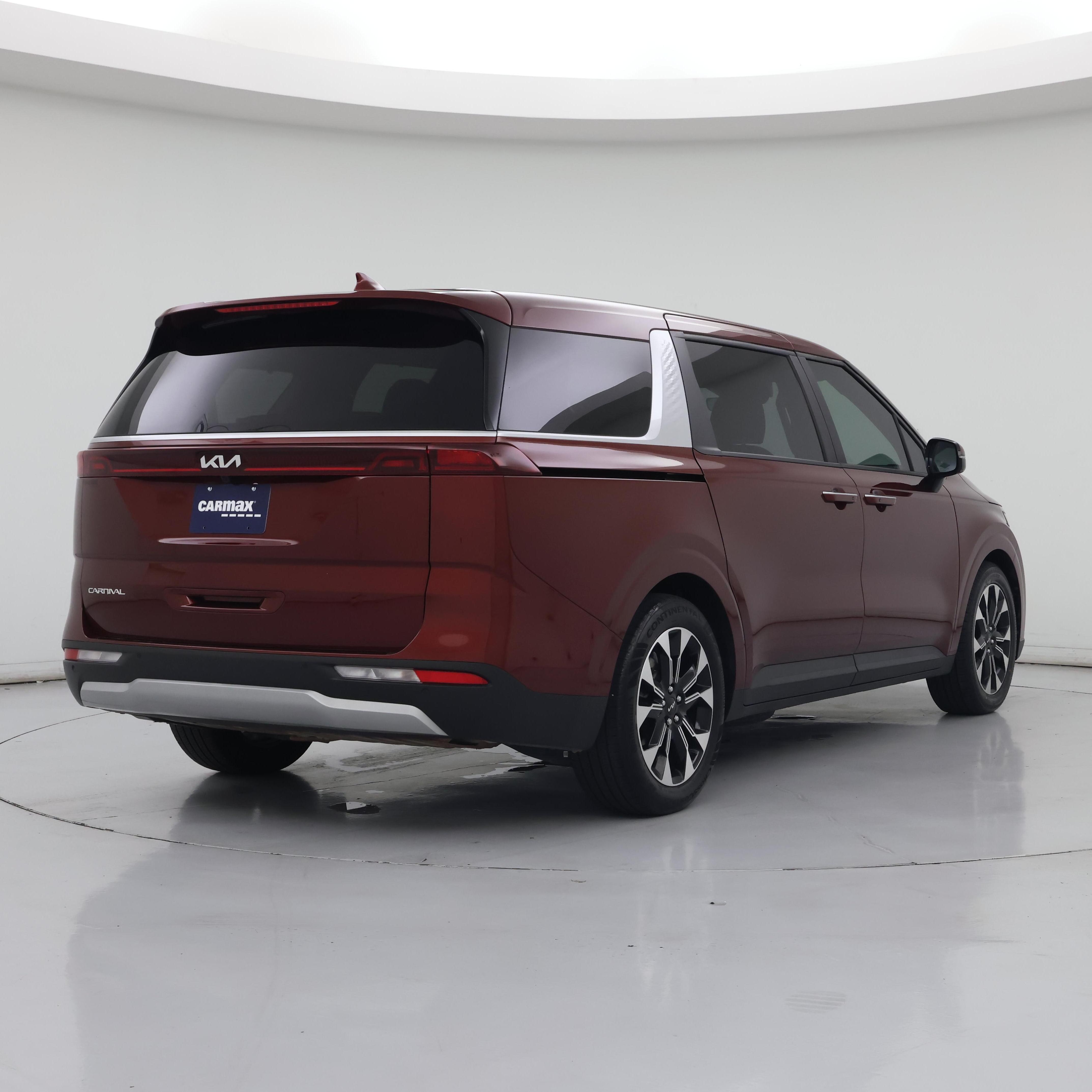 Thumbnail: 2023 Kia Carnival - 8