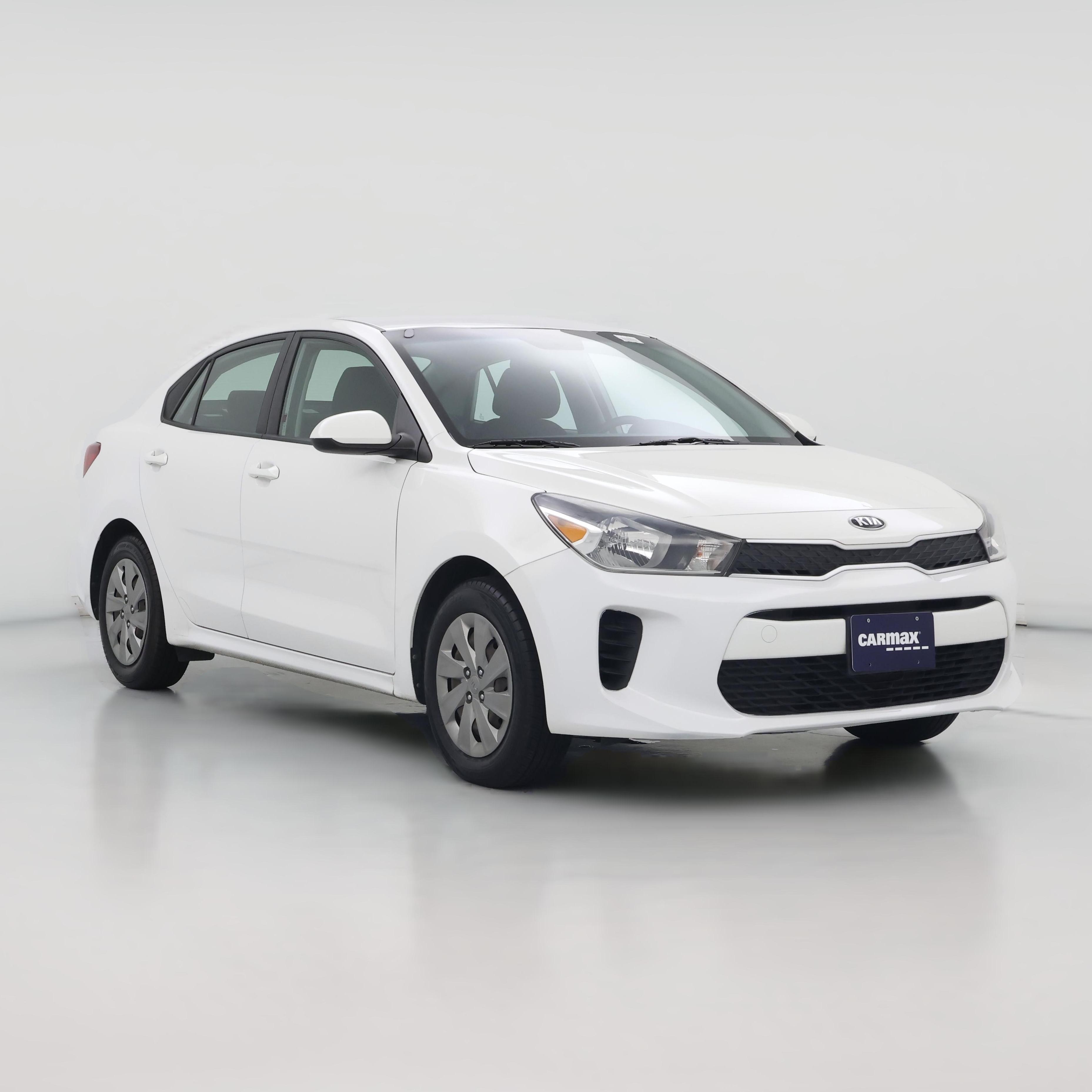 Thumbnail: 2019 Kia Rio - 1